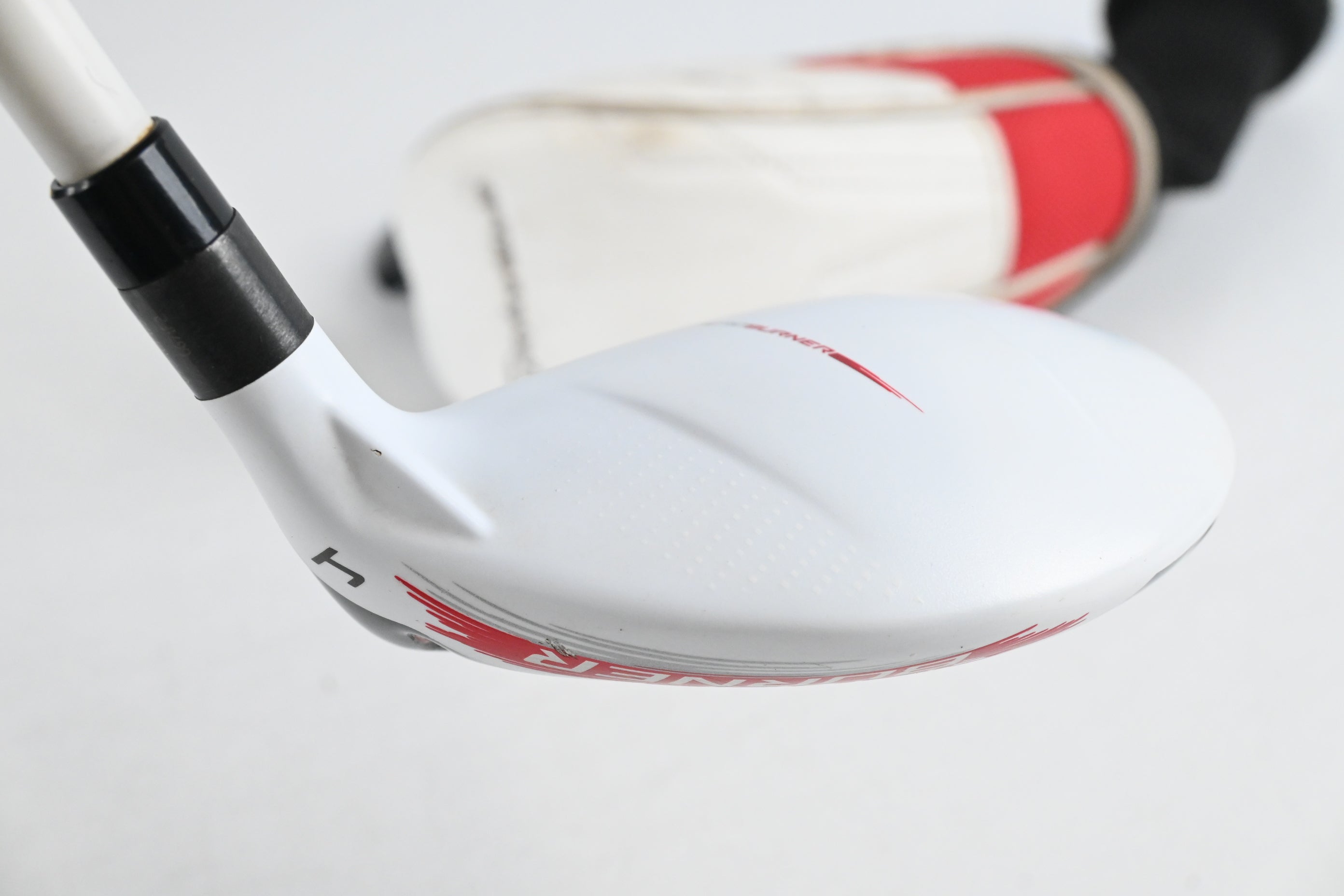 Taylormade Aeroburner #4 Hybrid / 22 Degree / Regular Flex Matrix Speed Rul-Z 70