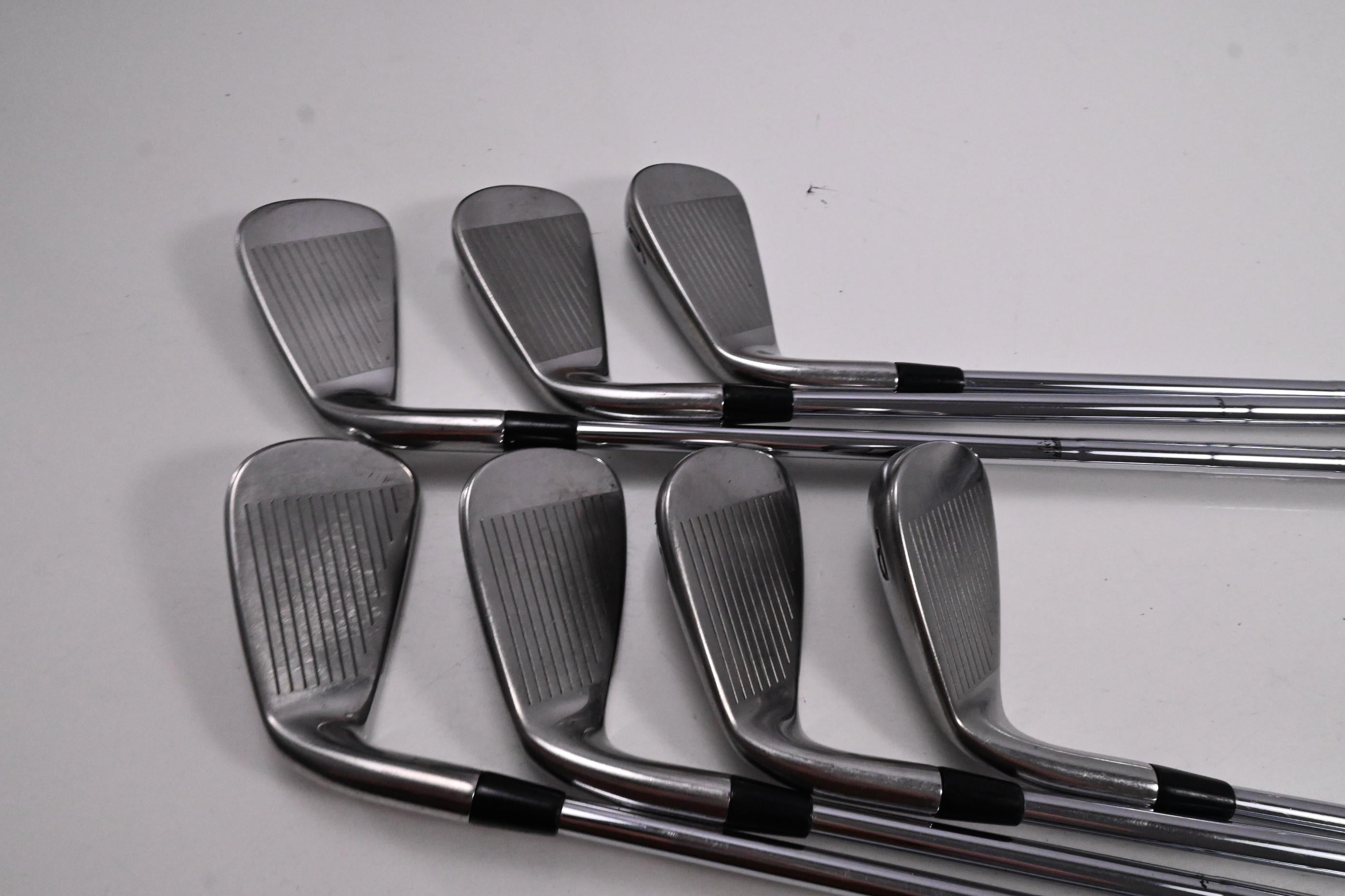 Titleist 712 AP1 Irons / 4-PW / X-Flex Dynamic Gold X100 Shafts