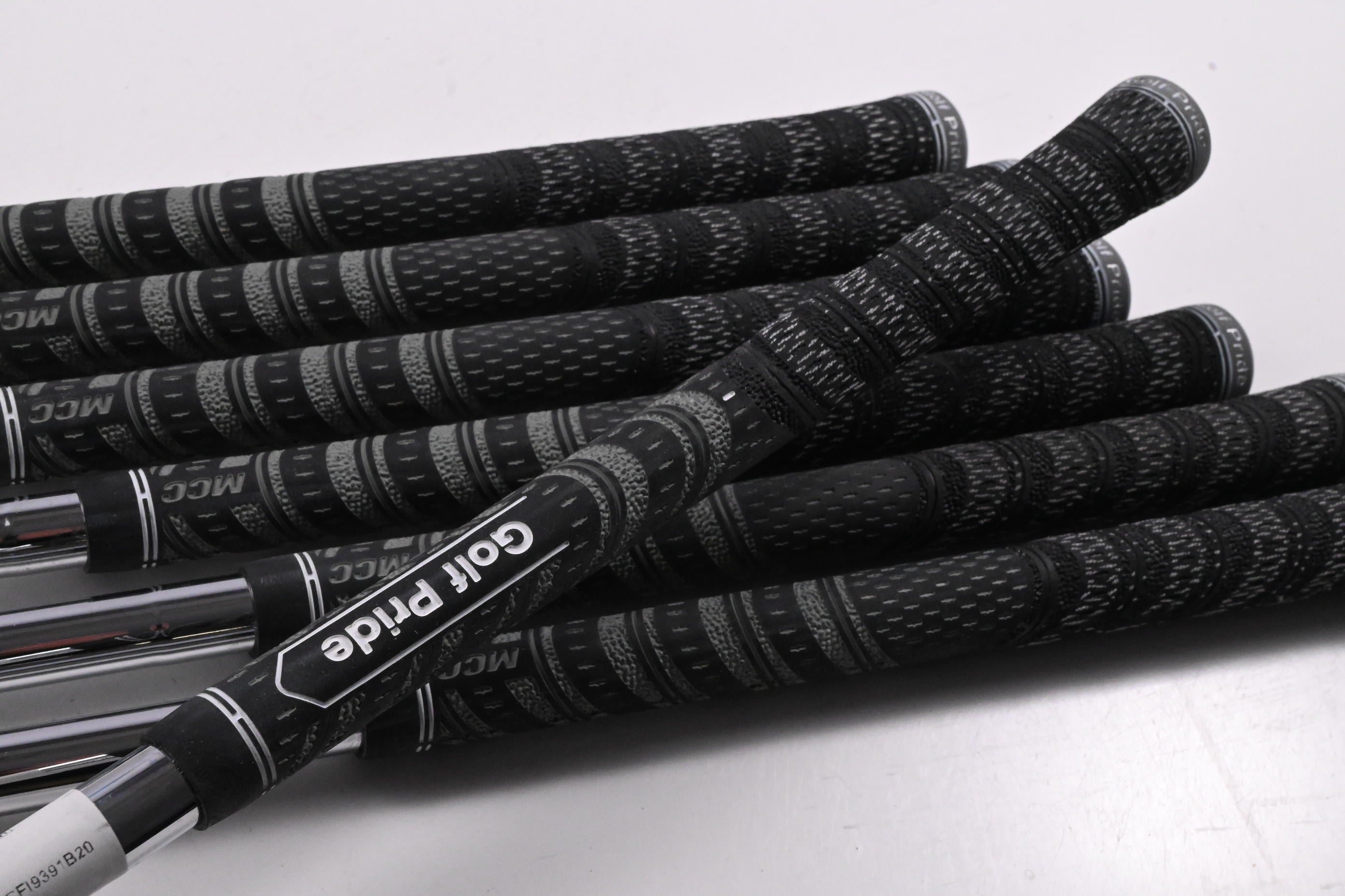 Mizuno Pro 245 Irons / 4-PW / Regular Flex Dynamic Gold MID 100 R300 Shafts