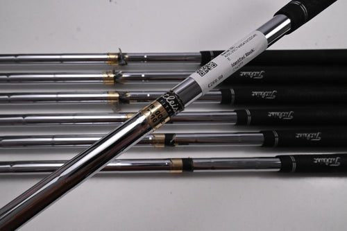 Titleist 712 AP1 Irons / 4-PW / X-Flex Dynamic Gold X100 Shafts