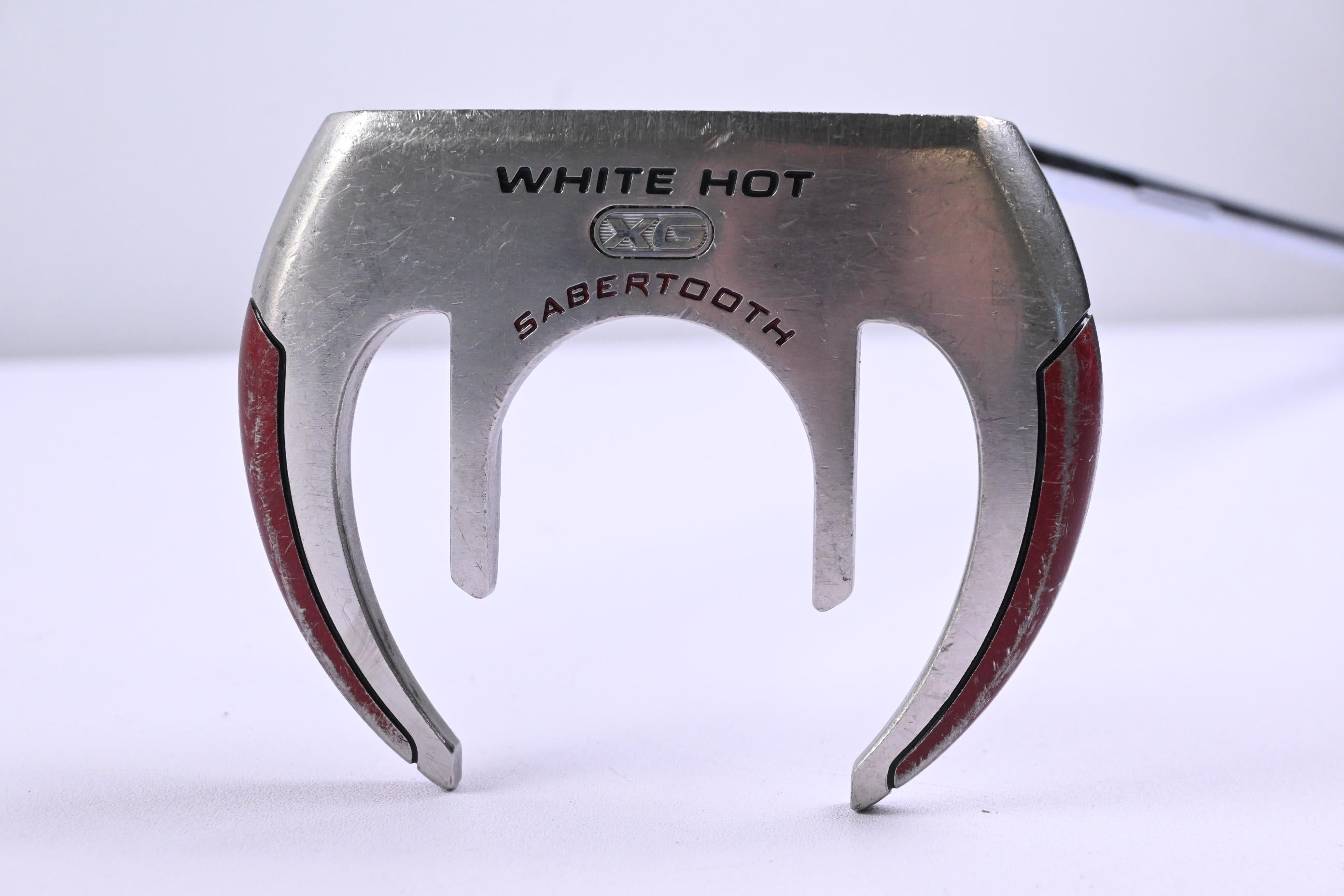 Odyssey White Hot XG Saber Tooth Putter / 34 Inch