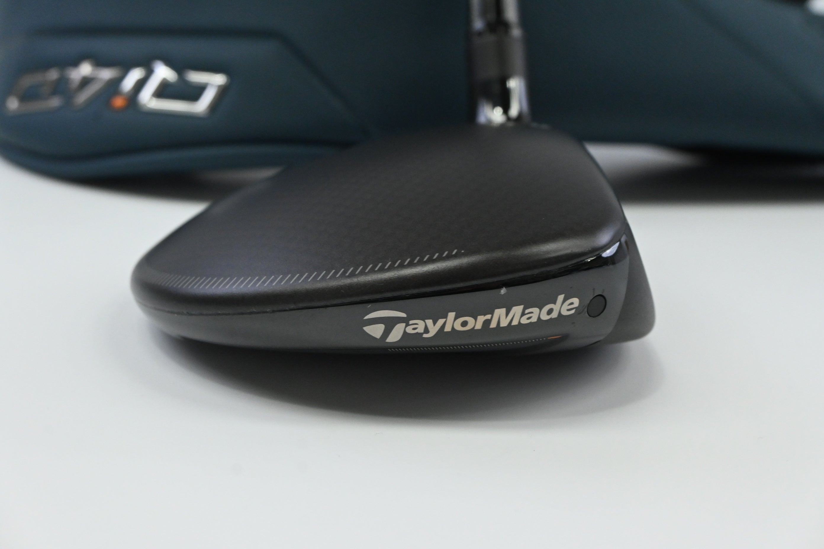 Taylormade Qi4D Max #5 Wood / 18 Degree / Regular Flex Reax White 55 Shaft