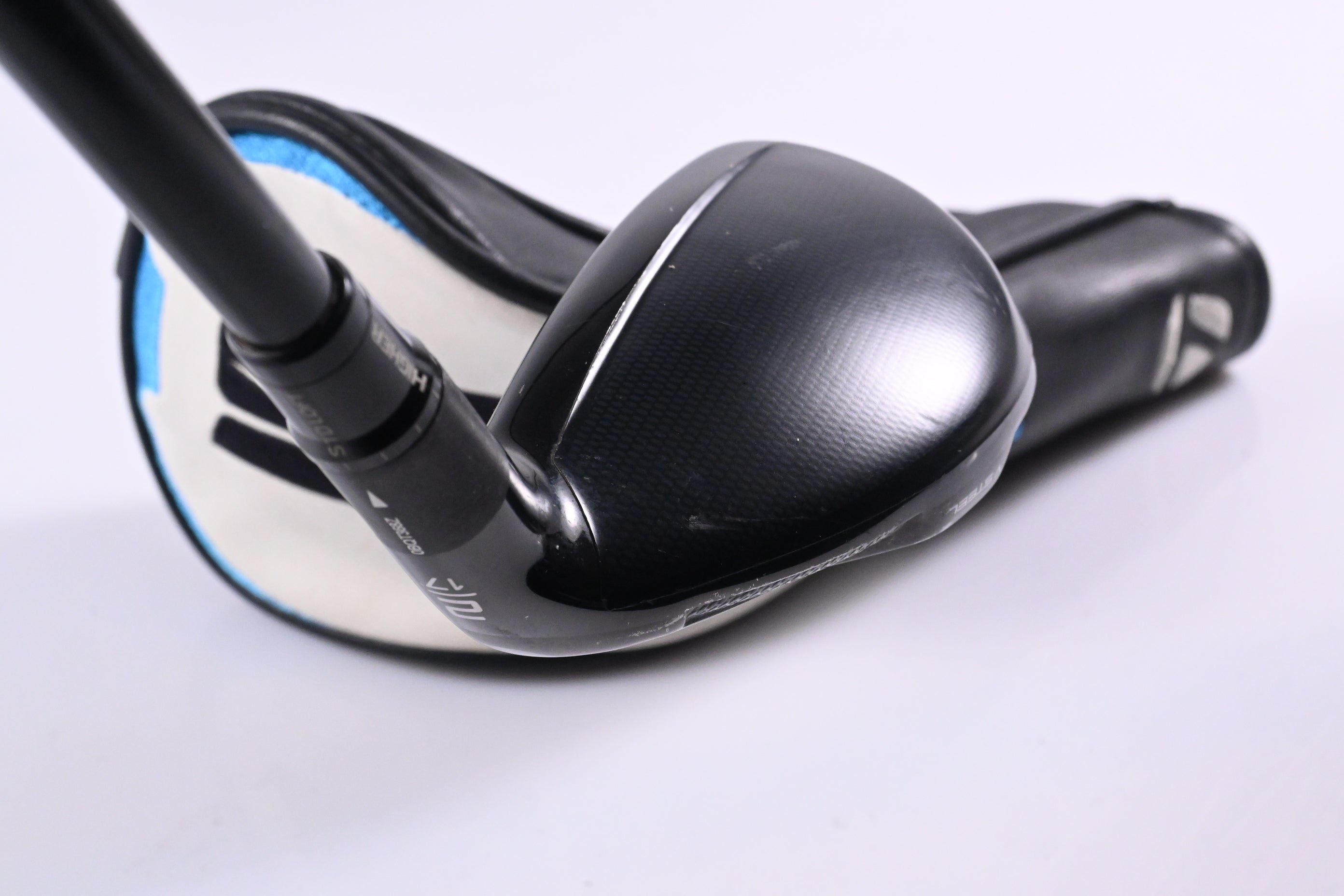 Taylormade SIM2 #2 Hybrid / 17 Degree / Stiff Flex Tensei AV Raw Blue 80 Shaft