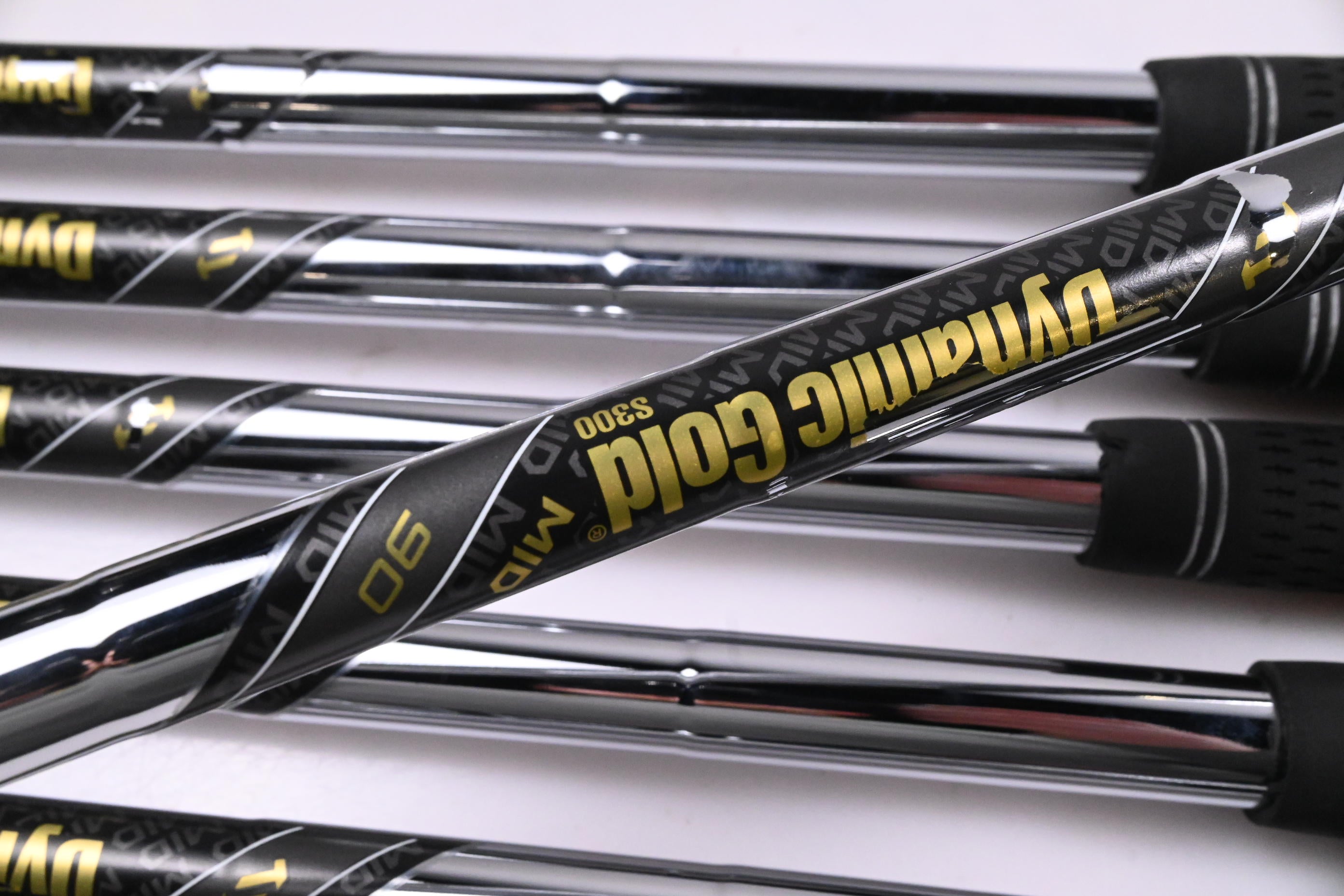 Callaway Apex Ai200 Irons / 5-PW+GW / Stiff Flex Dynamic Gold Mid 90 S300 Shafts
