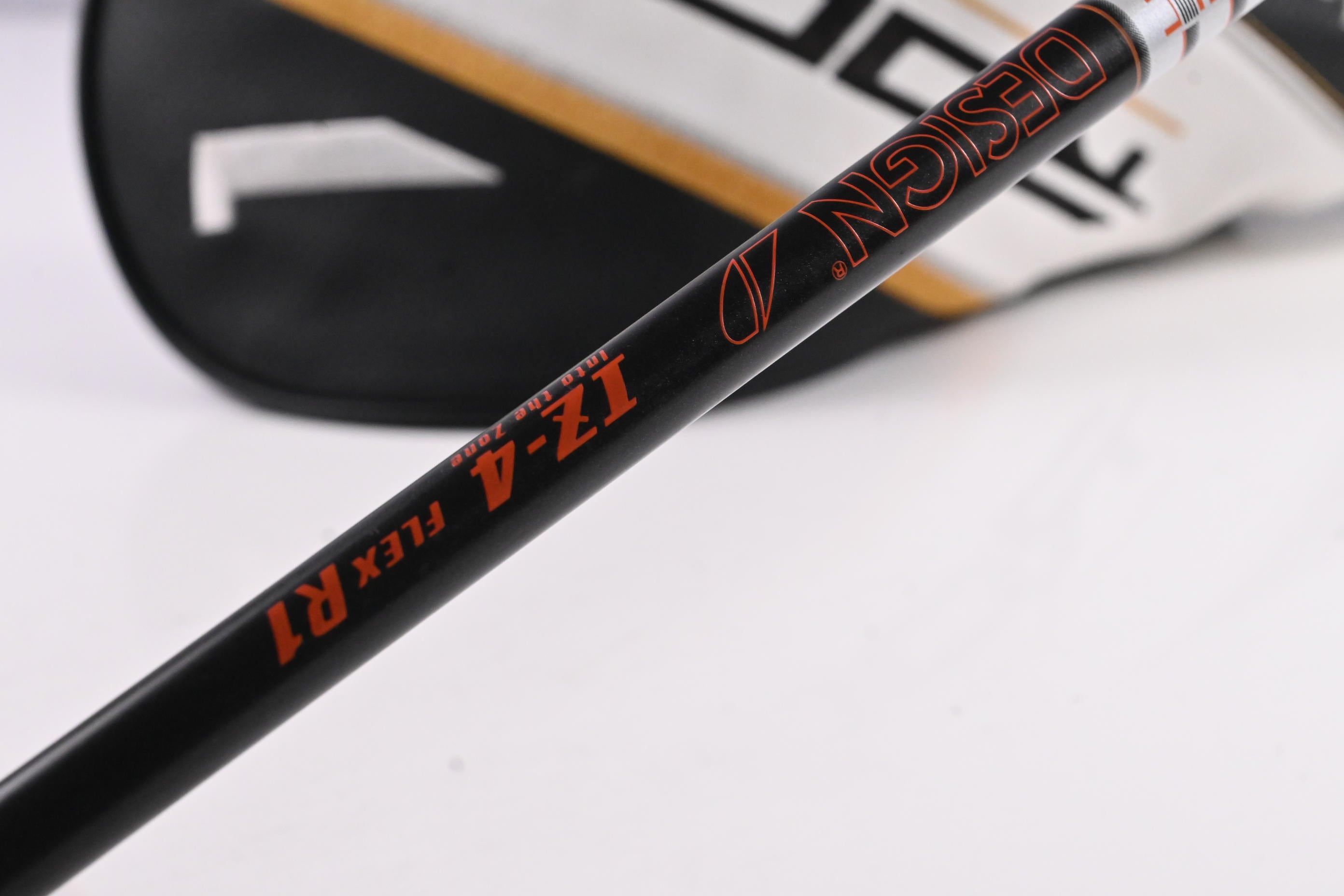 Callaway Rogue ST MAX LS Driver / 9 Degree / Regular Flex Tour AD IZ-4 Shaft