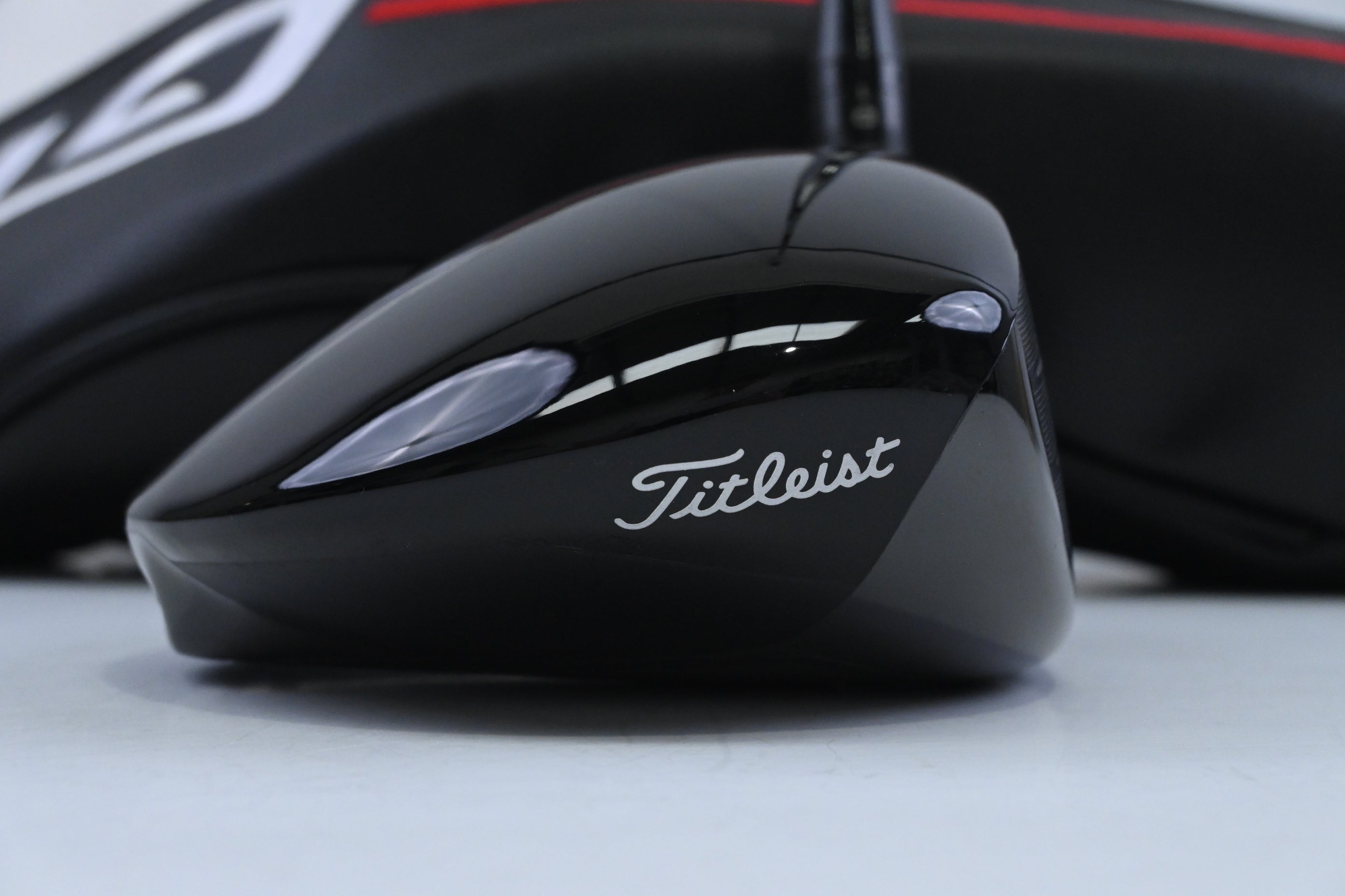 Titleist GT4 Driver / 9 Degree / Stiff Flex Tensei AV Blue 55 Shaft