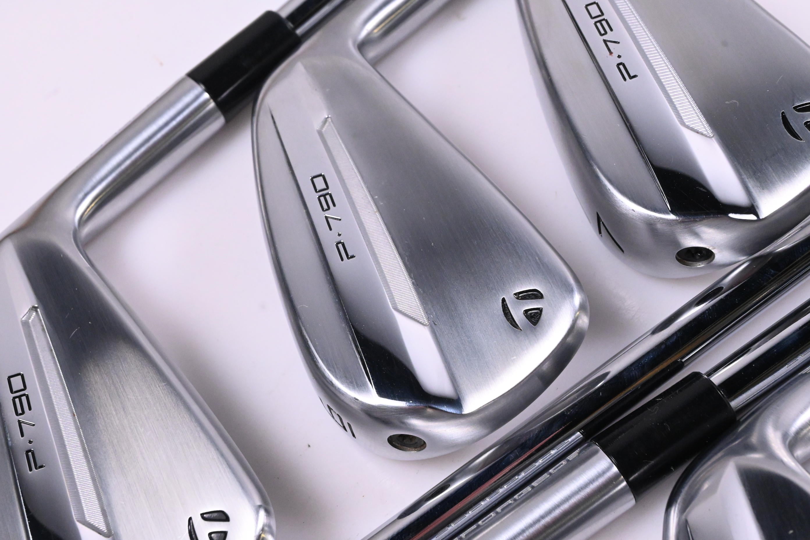 Taylormade P790 2025 Irons / 5-PW+GW / Regular Flex KBS MAX MT 85 Shafts
