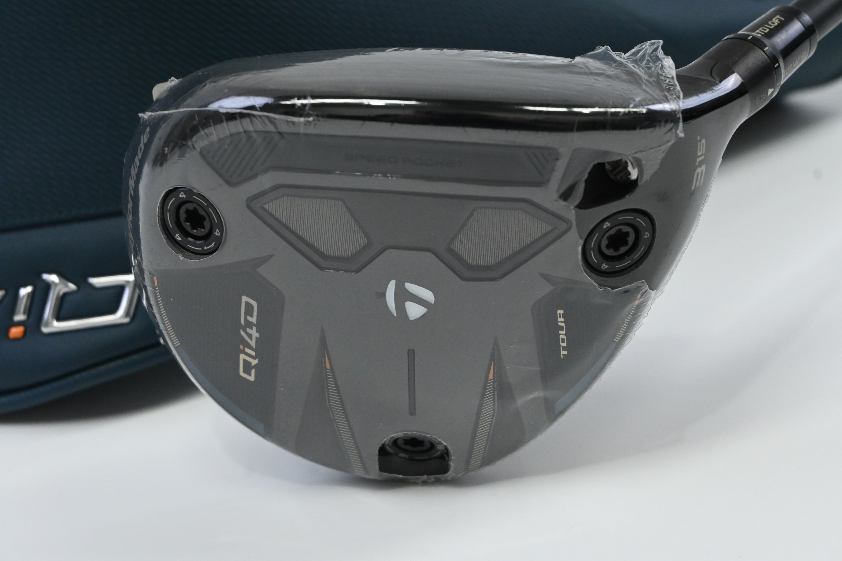 Taylormade Qi4D Tour #3 Wood / 15 Degree / X-Flex Taylormade Reax White 75