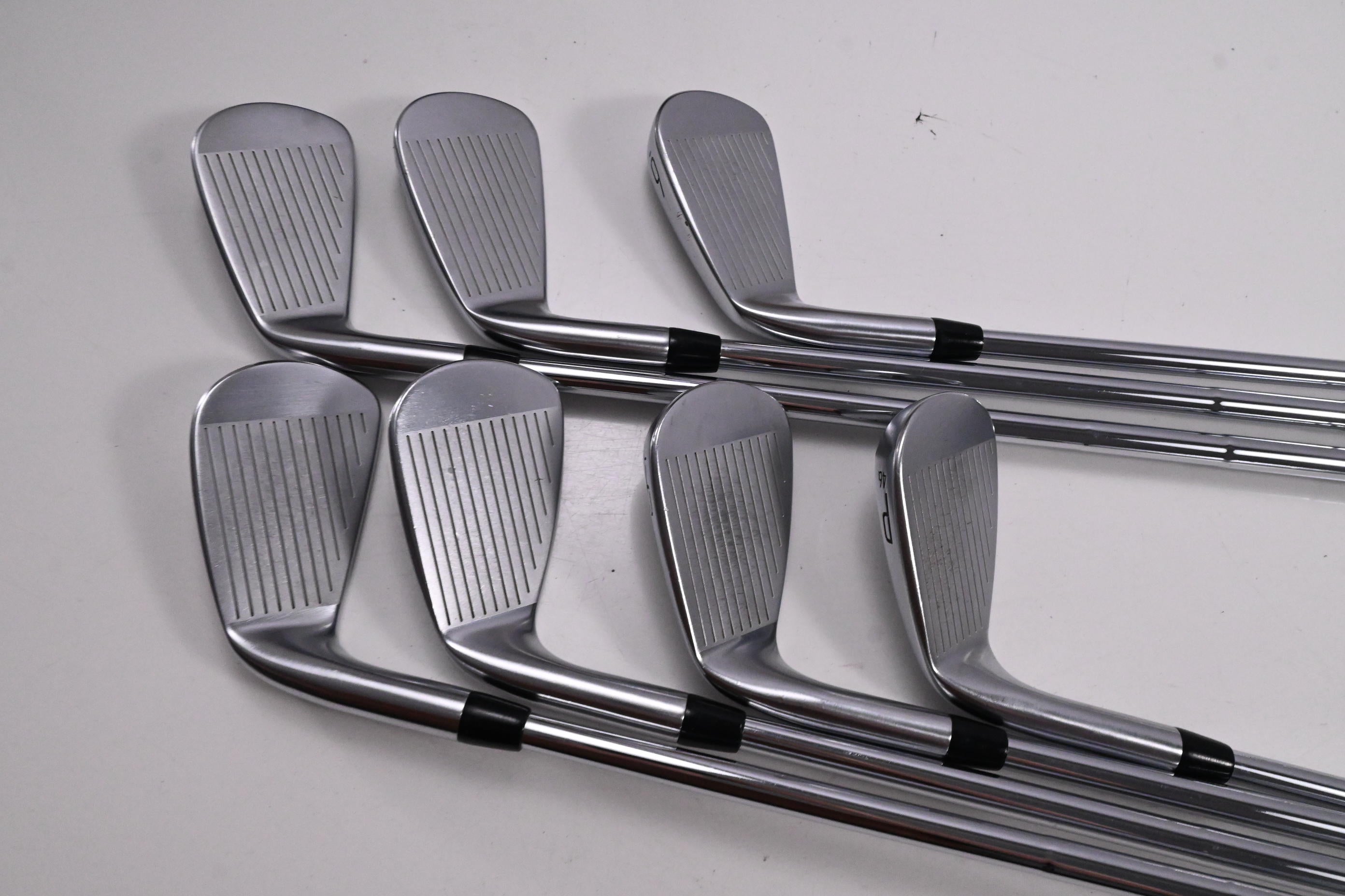 Titleist T100 2023 Irons / 4-PW / X-Flex AMT Tour White X100 Shafts