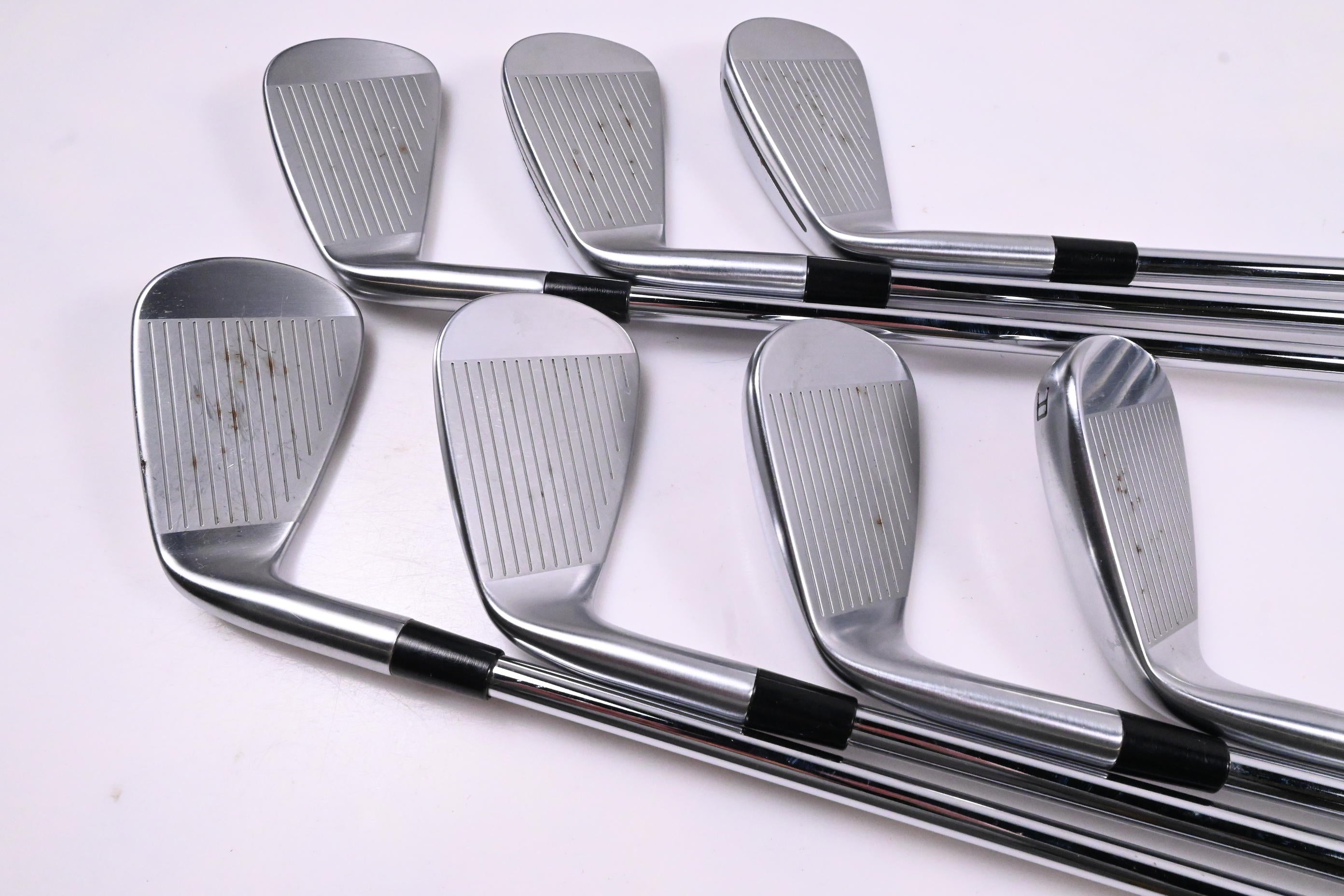 Taylormade P790 2025 Irons / 5-PW+GW / Regular Flex KBS MAX MT 85 Shafts