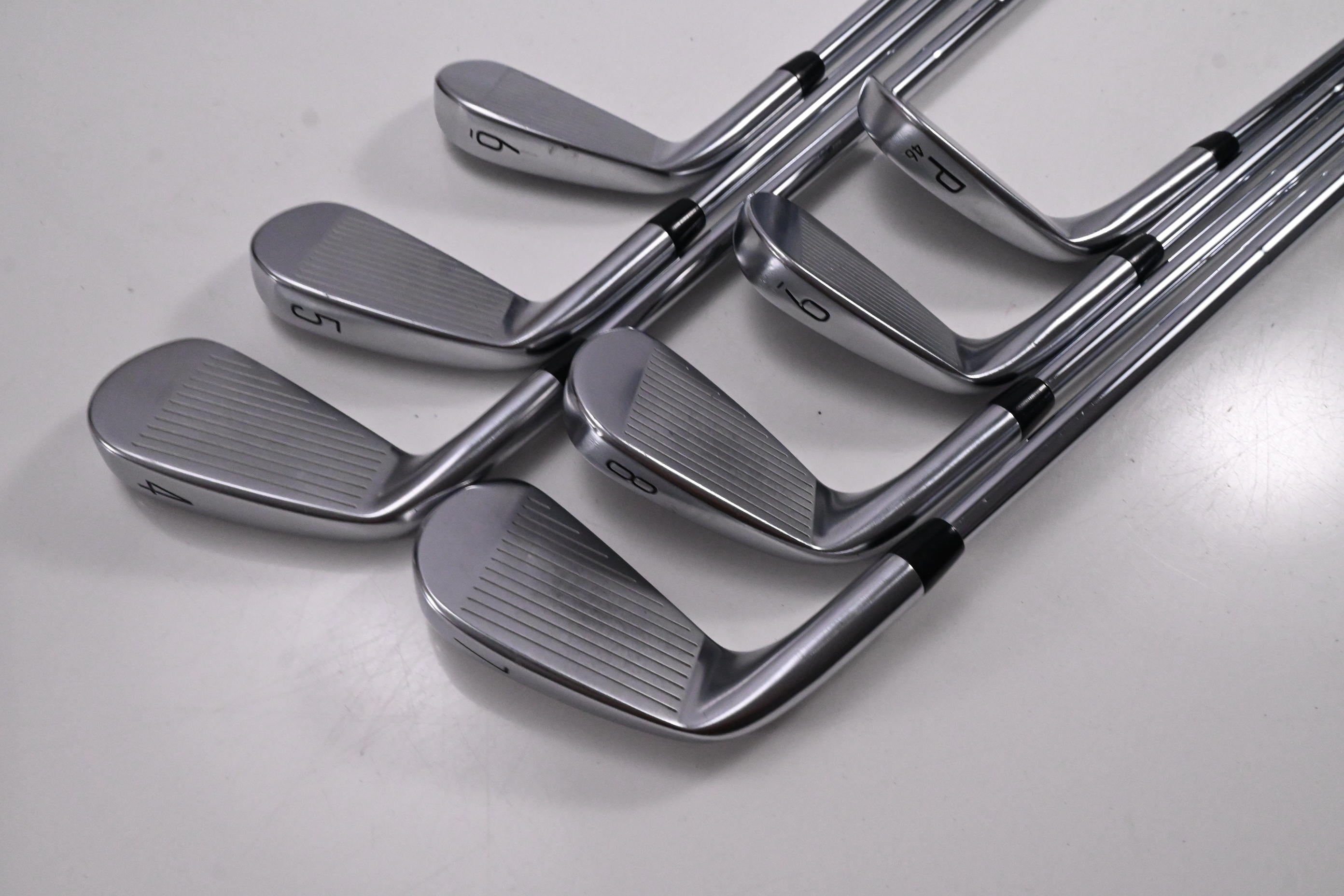 Titleist T100 2023 Irons / 4-PW / X-Flex AMT Tour White X100 Shafts