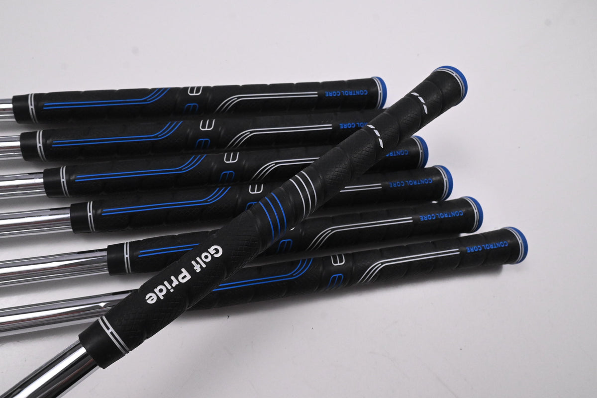 Taylormade Qi Max Irons / 5-PW+GW / Regular Flex KBS MAX MT 85 Shafts