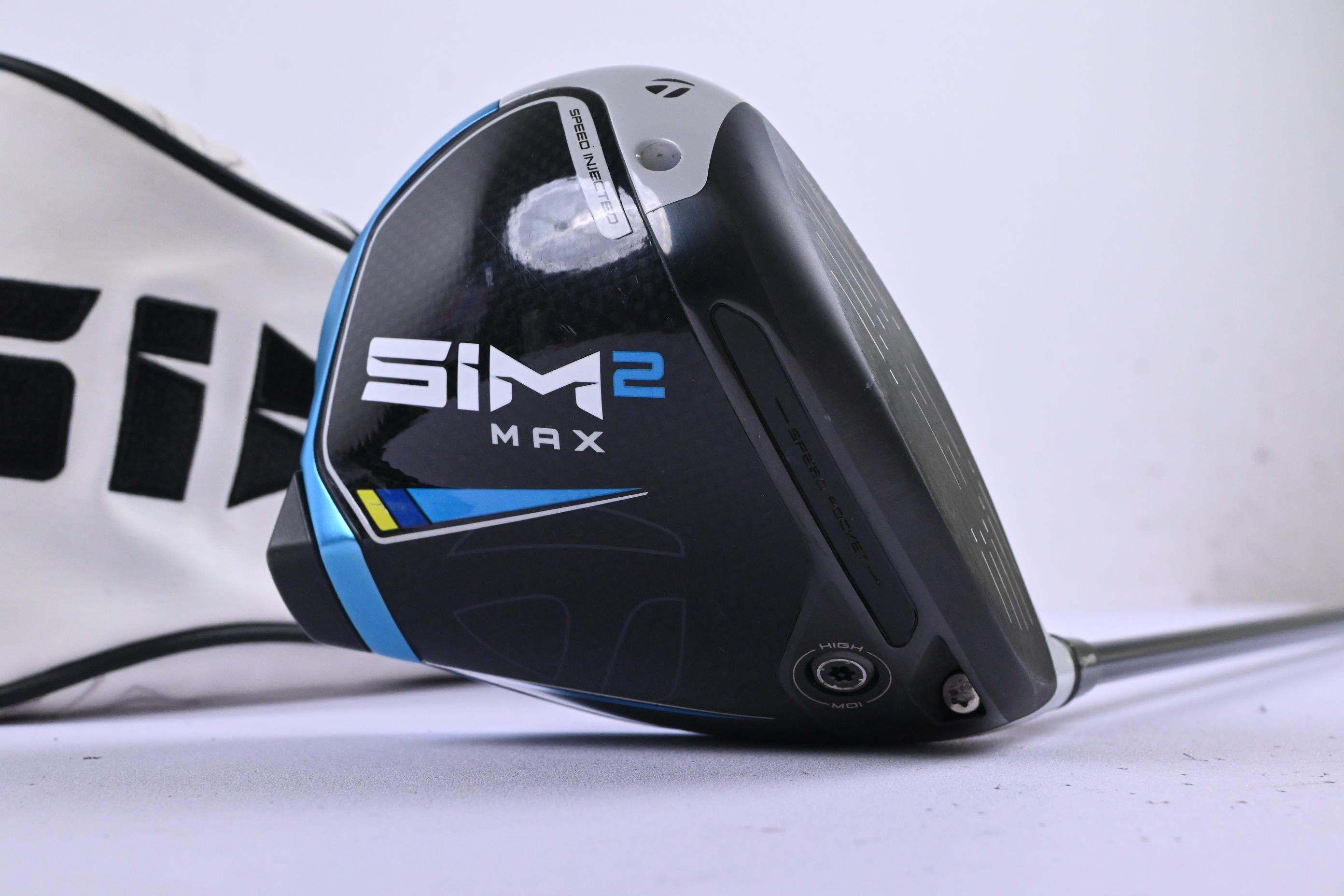 Taylormade SIM2 Max Driver / 10.5 Degree / Regular Flex Fujikura Ventus Blue 5