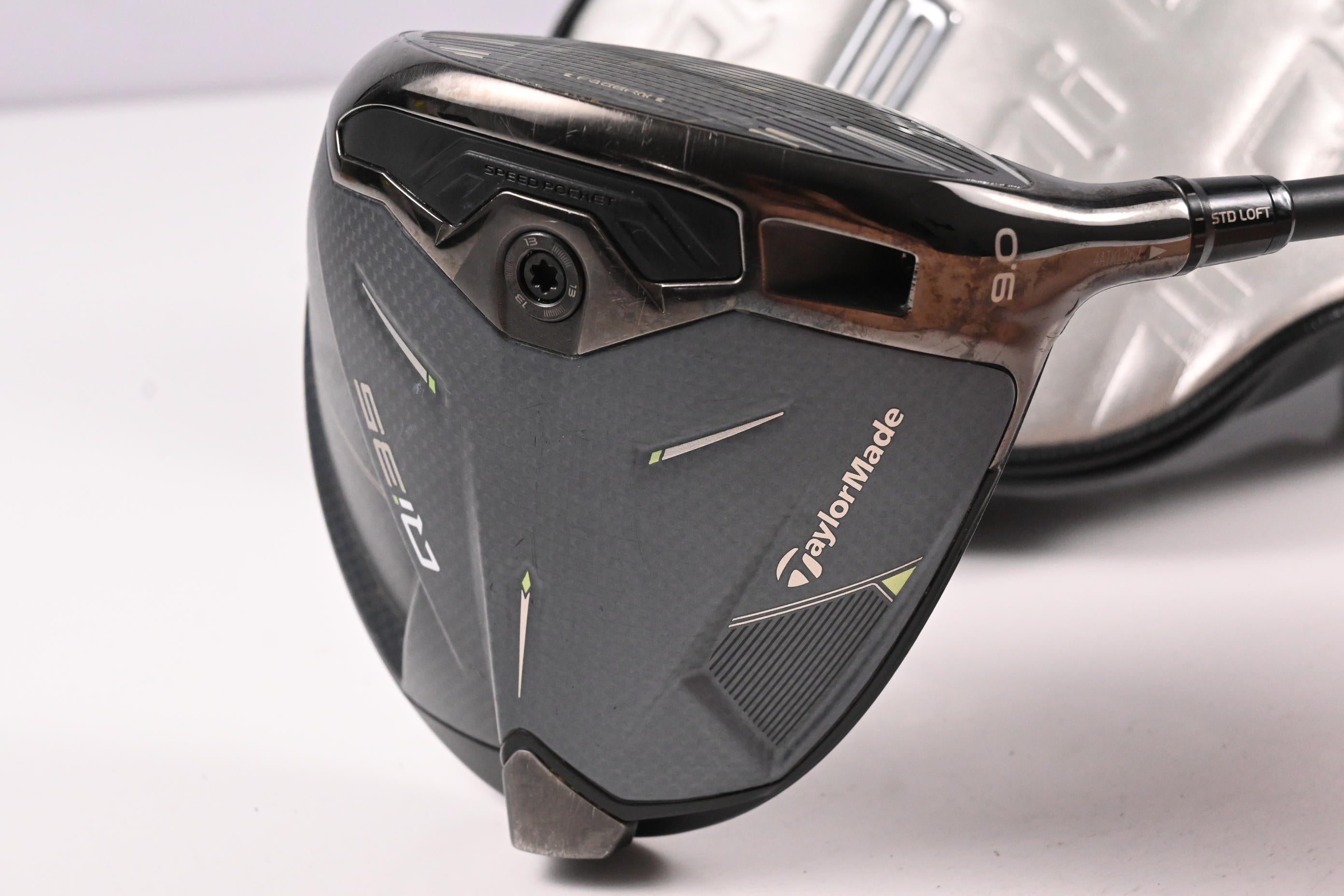 Taylormade Qi35 Driver / 9 Degree / Stiff Flex Kai`li White 60 Shaft