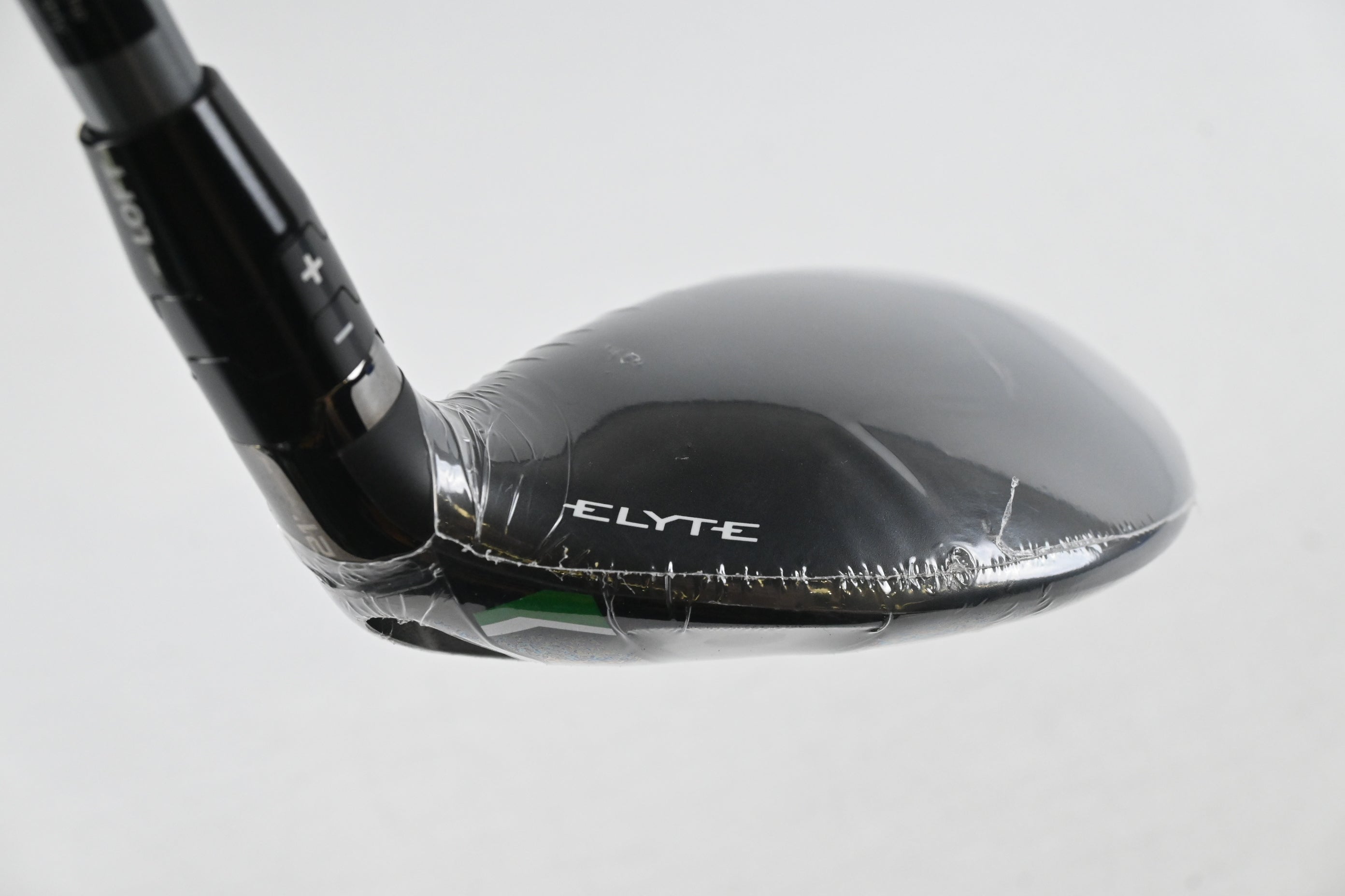 Callaway Elyte X #4 Hybrid / 21 Degree / Regular Flex Denali Charcoal 60 Shaft