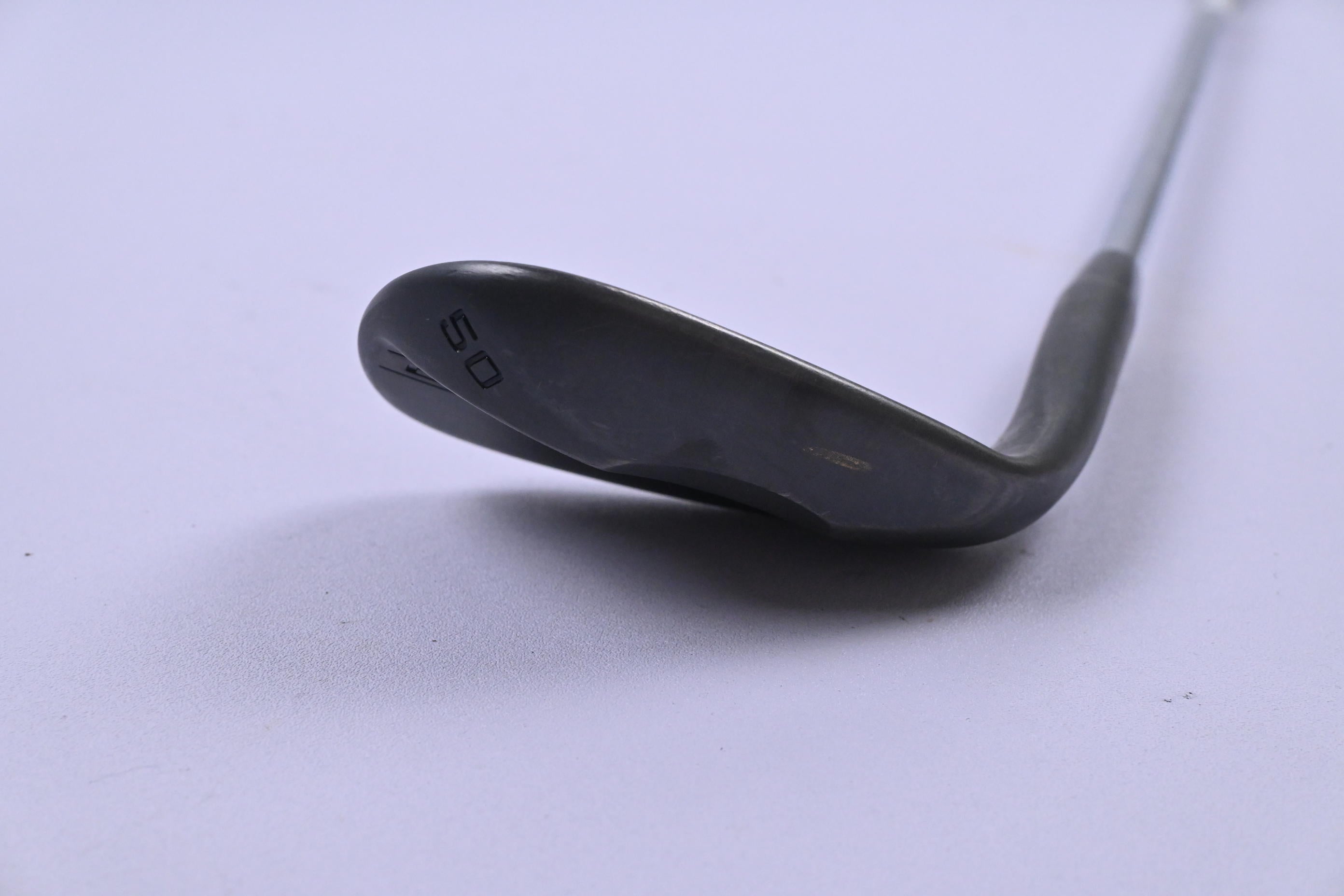 Cobra Snakebite 2023 Black Gap Wedge / 50 Degree / Stiff Flex KBS HI-REV 2.0 125