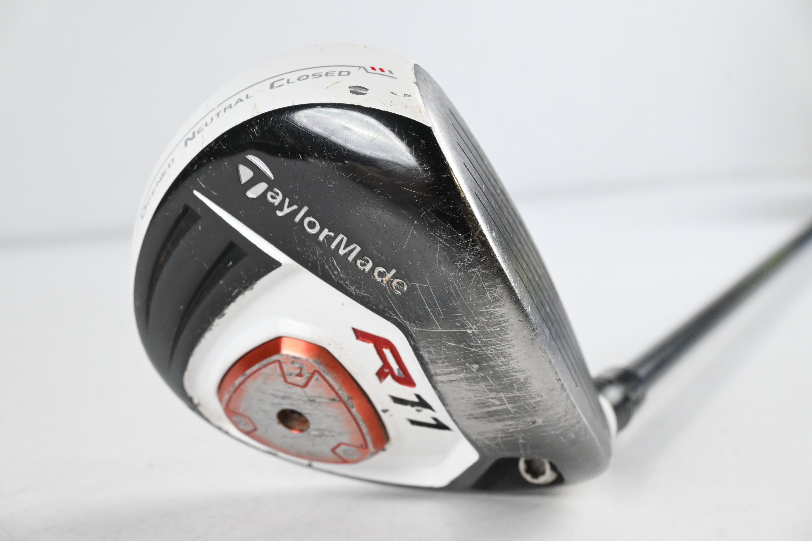 Taylormade R11 #3 Wood / 15.5 Degree / Regular Flex Fujikura Blur 70 Shaft