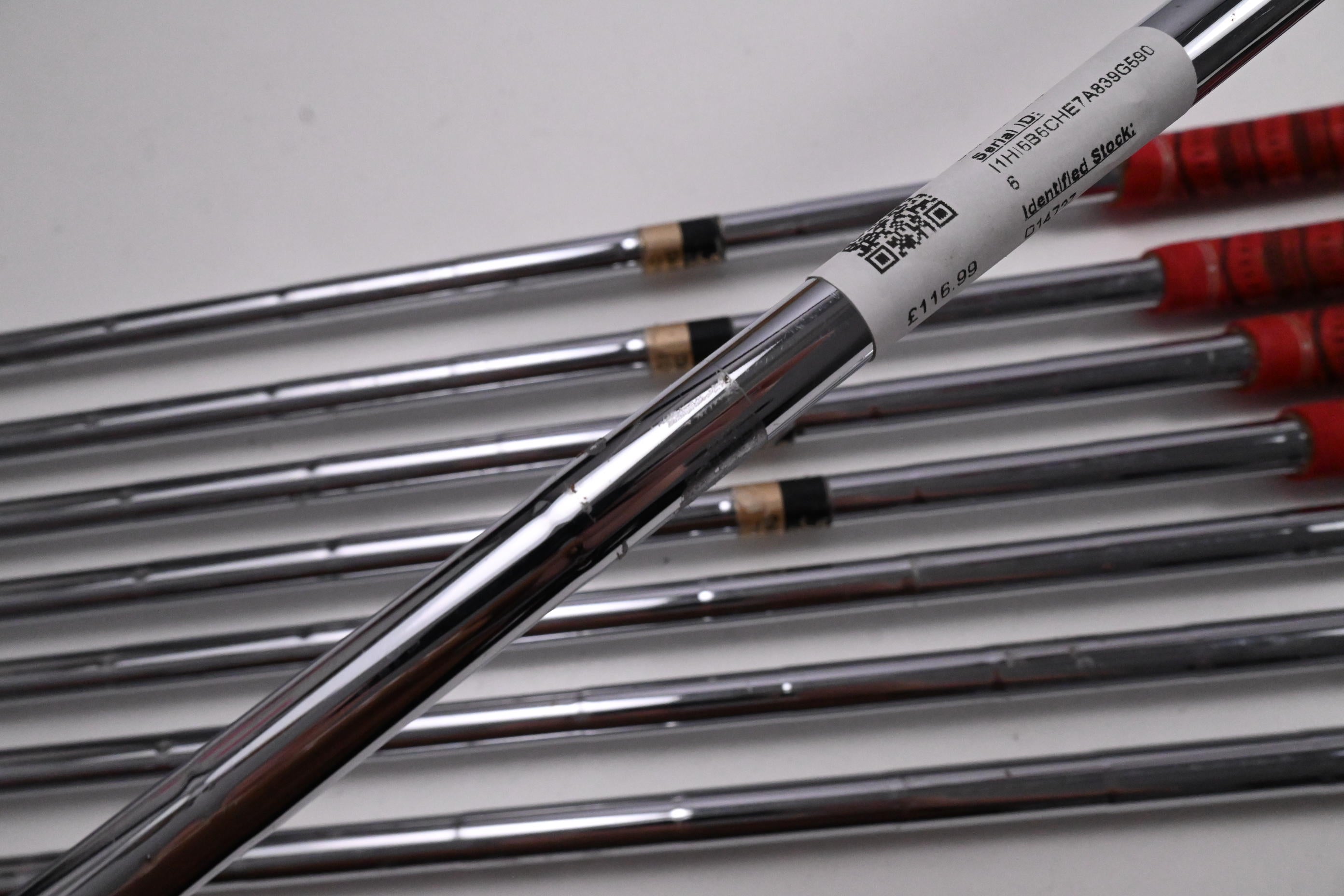 Titleist DCI 762 Irons / 3-PW / Regular Flex Dynamic Gold R300 Shafts