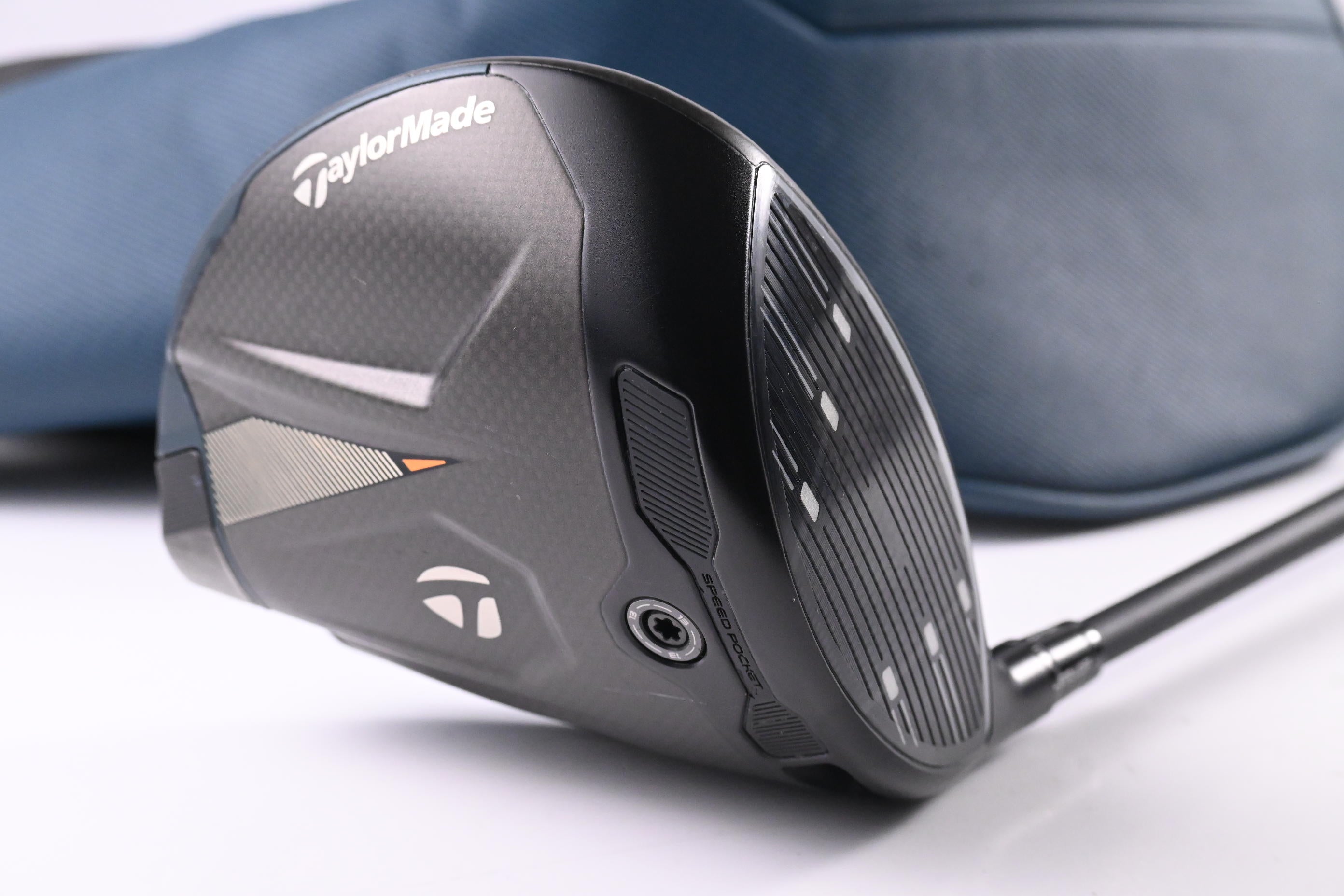 Taylormade Qi4D Max Driver / 9 Degree / Regular Flex REAX Red 50 Shaft