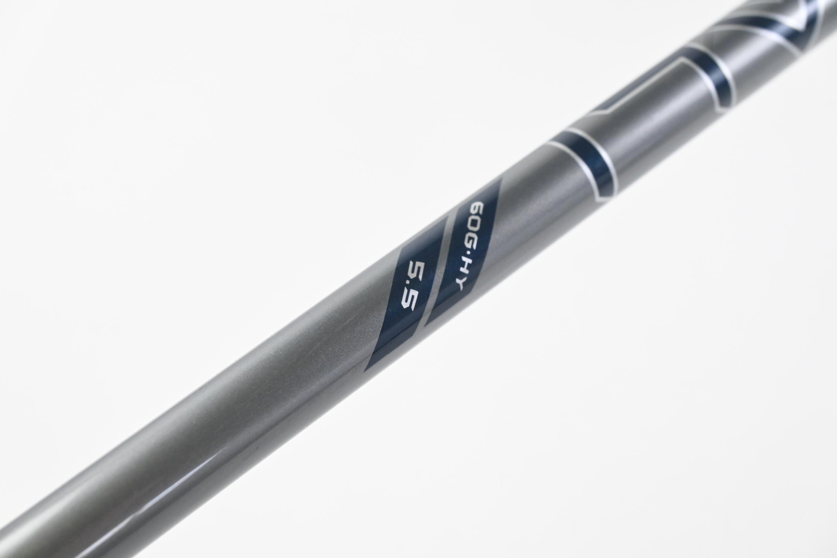 Callaway Elyte #4 Hybrid / 22 Degree / Regular Flex Denali Charcoal 60 Shaft