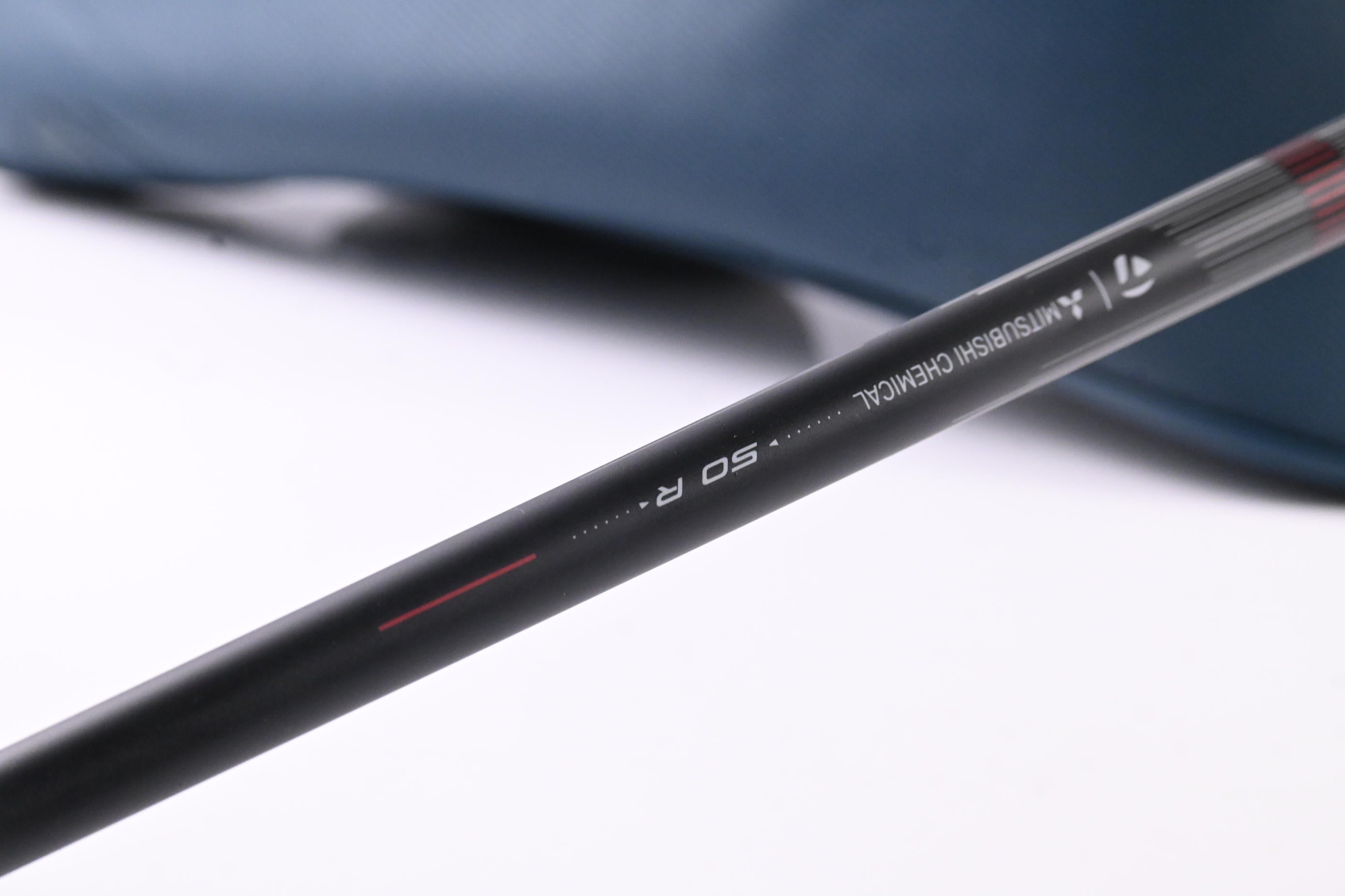 Taylormade Qi4D Max Driver / 9 Degree / Regular Flex REAX Red 50 Shaft