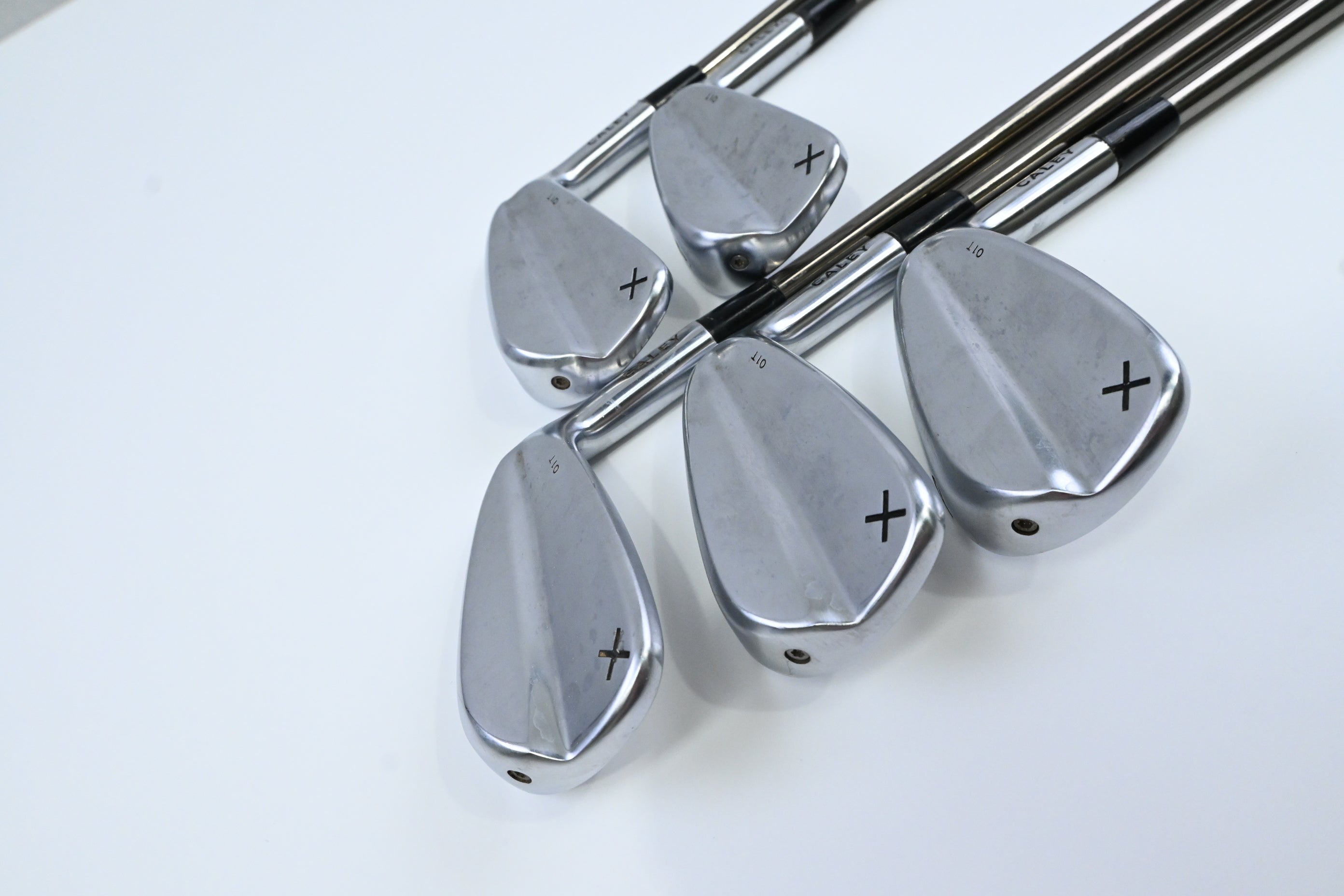 Caley 01T Irons / 6-PW / Regular Flex UST Recoil 95 Shafts