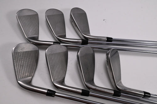 Titleist T300 2019 Irons / 5-PW+48° / Regular Flex AMT Red R300 Shafts