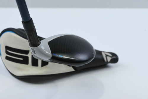 Taylormade SIM2 Max #3 Hybrid / 19 Degree / Regular Flex Fujikura Ventus Blue 6