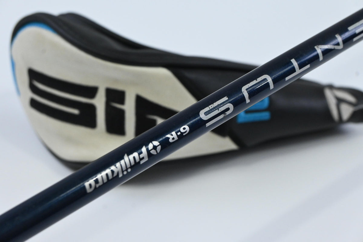 Taylormade SIM2 Max #3 Hybrid / 19 Degree / Regular Flex Fujikura Ventus Blue 6