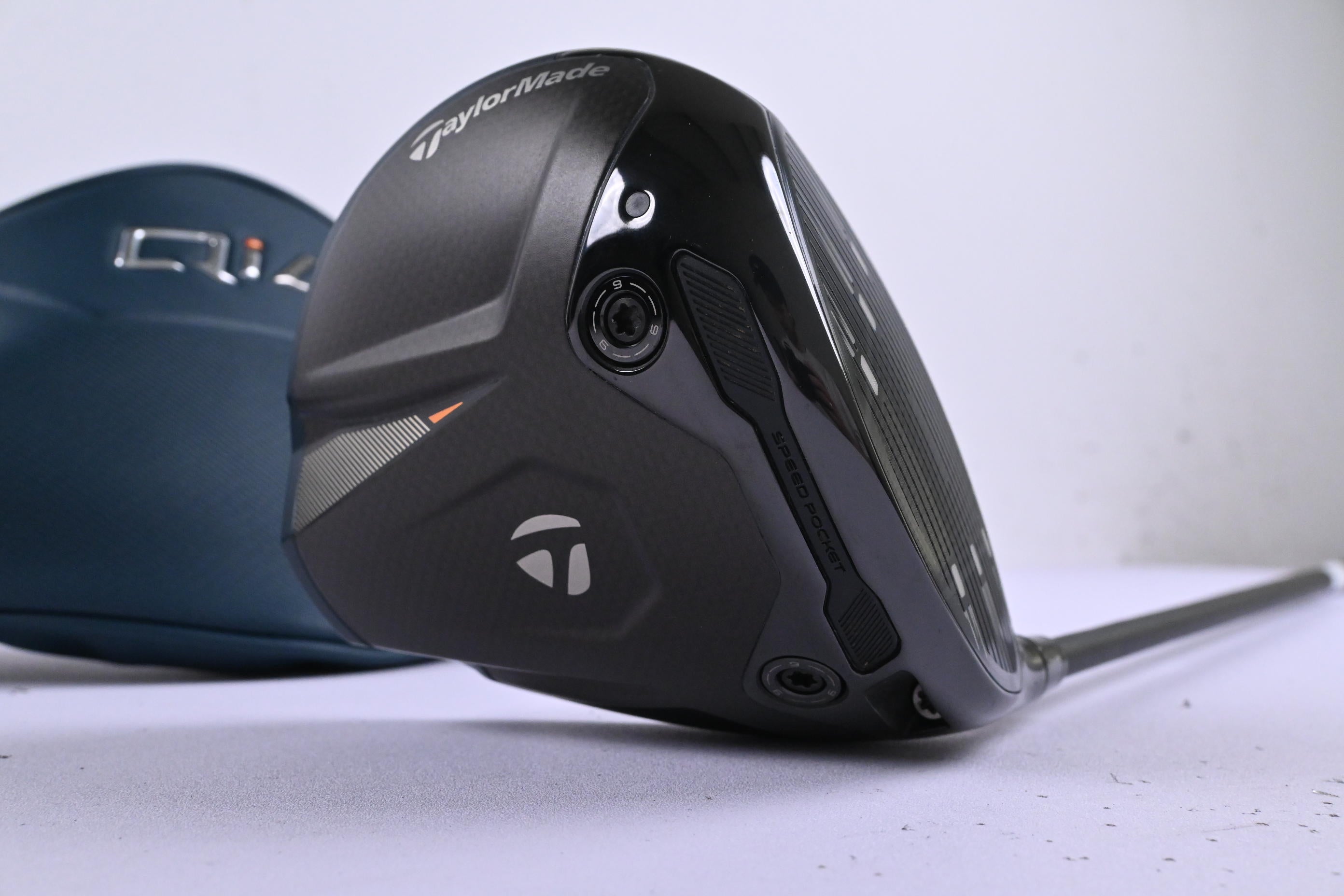 Taylormade Qi4D Driver / 9 Degree / Stiff Flex Project X Cypher 50 Shaft