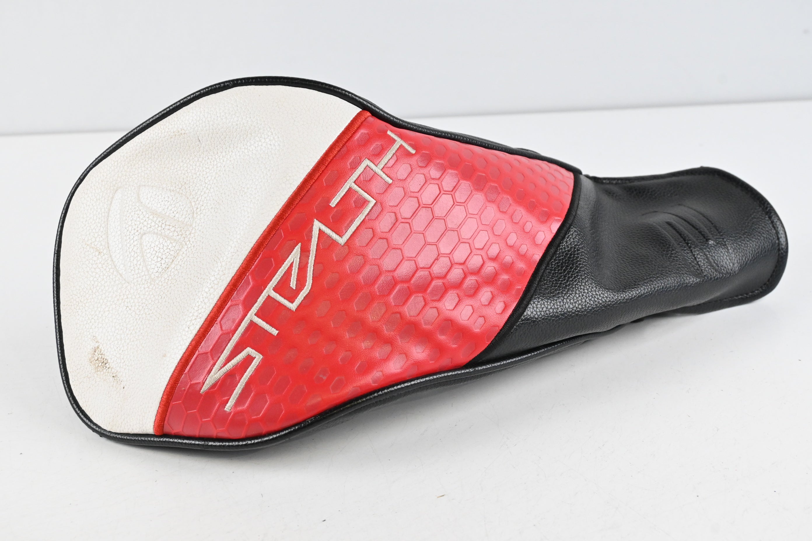 Taylormade Stealth Driver / 10.5 Degree / Stiff Flex Fujikura Ventus TR Red 5 Shaft