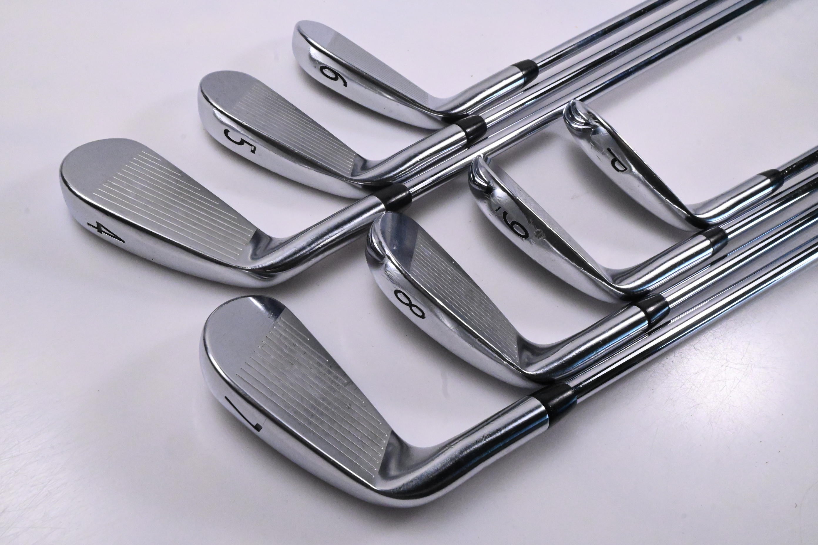 Titleist 718 CB Irons / 4-PW / Regular Flex Project X LZ 115 Shafts