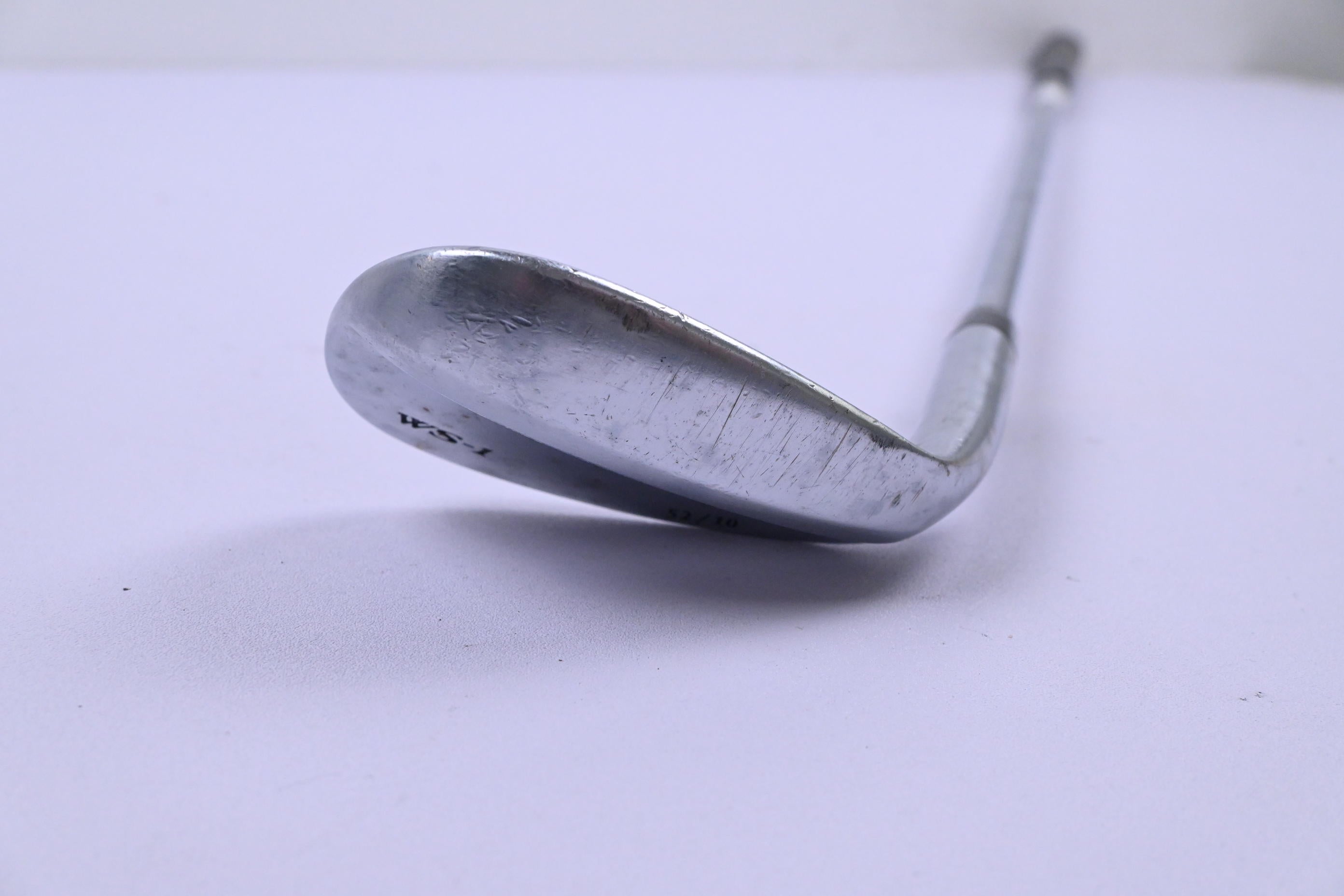 Yonex WS-1 2015 Gap Wedge / 52 Degree / Wedge Flex Dynamic Gold Shaft