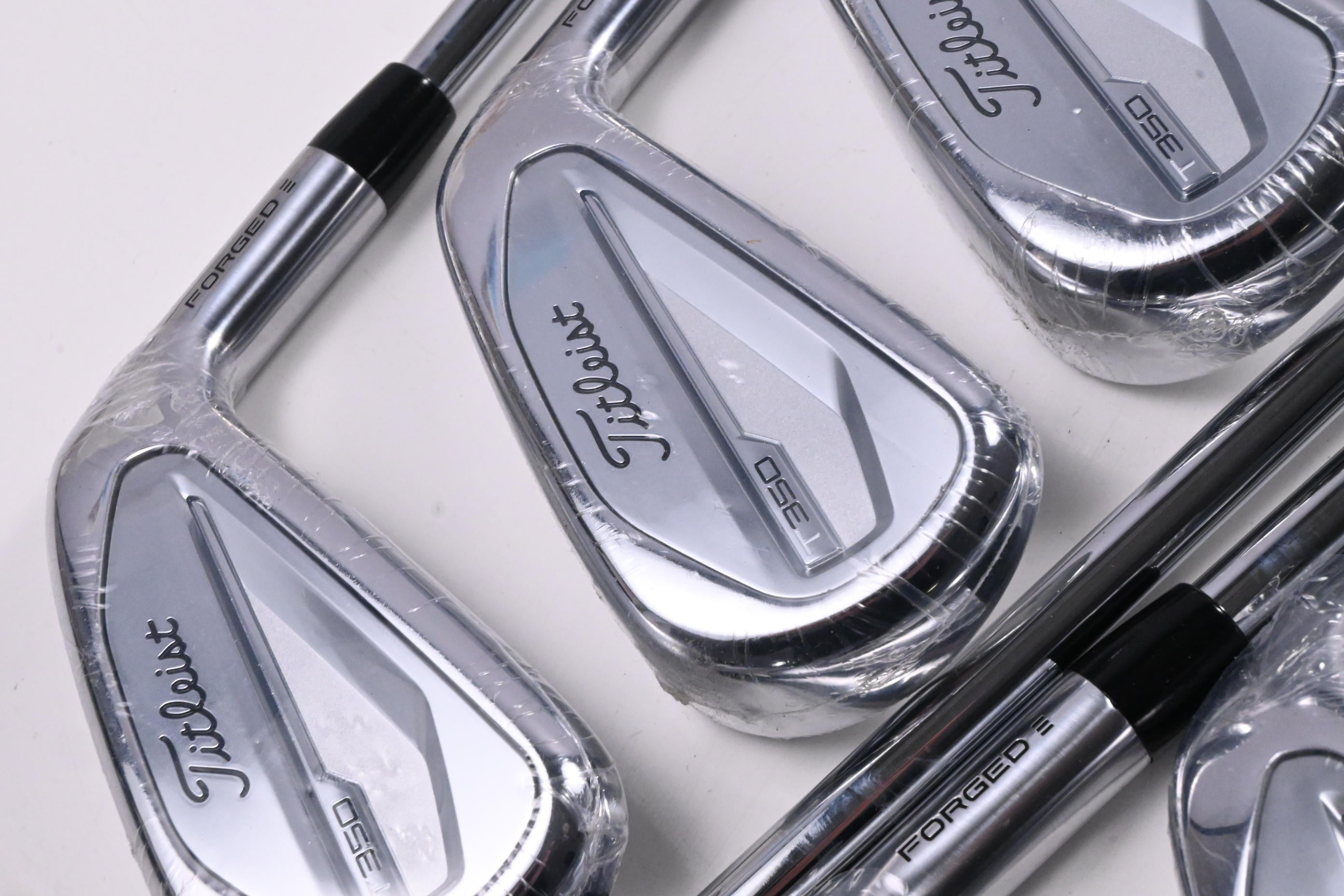 Titleist T350 Irons / 5-PW+48° / Regular Flex AMT Red R300 Shafts