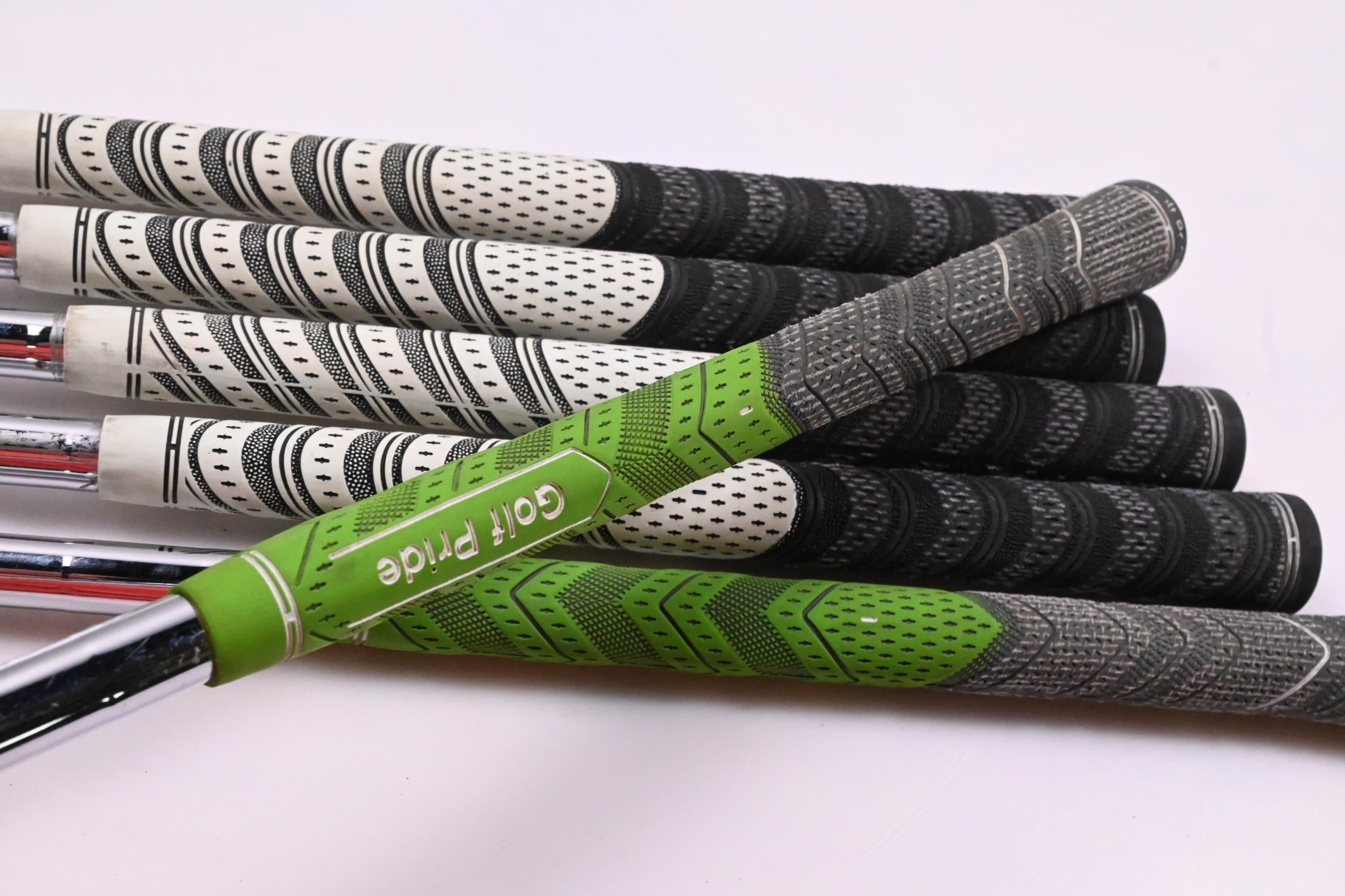 Taylormade M2 2016 Irons / 5-PW / Regular Flex REAX High Launch 88 Shafts