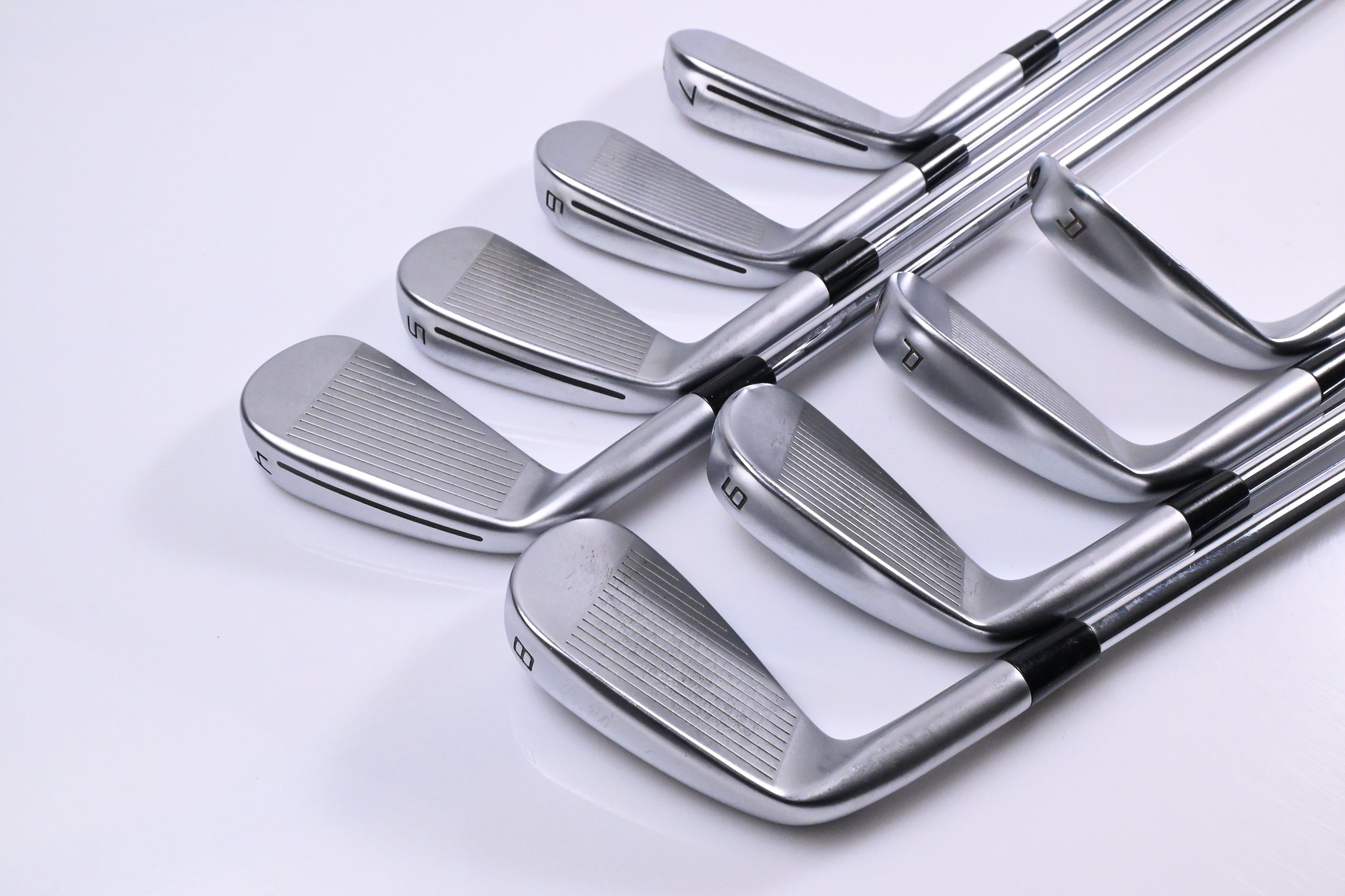 Taylormade P790 2021 Irons / 4-PW+AW / Regular Flex Dynamic Gold 95 R300 Shafts