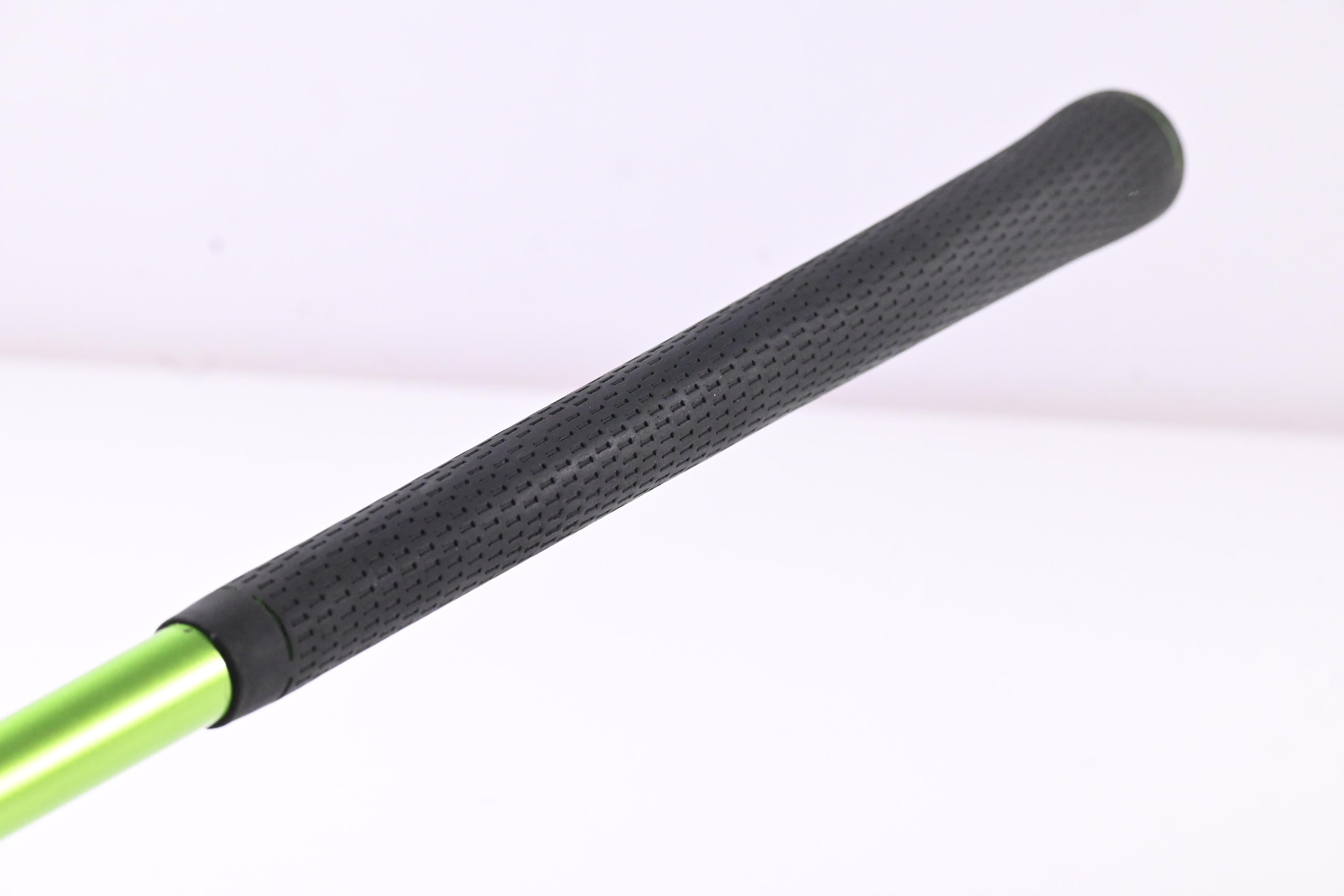 Taylormade RBZ Driver / 9.5 Degree / Regular Flex Matrix Ozik Xcon-5 Shaft