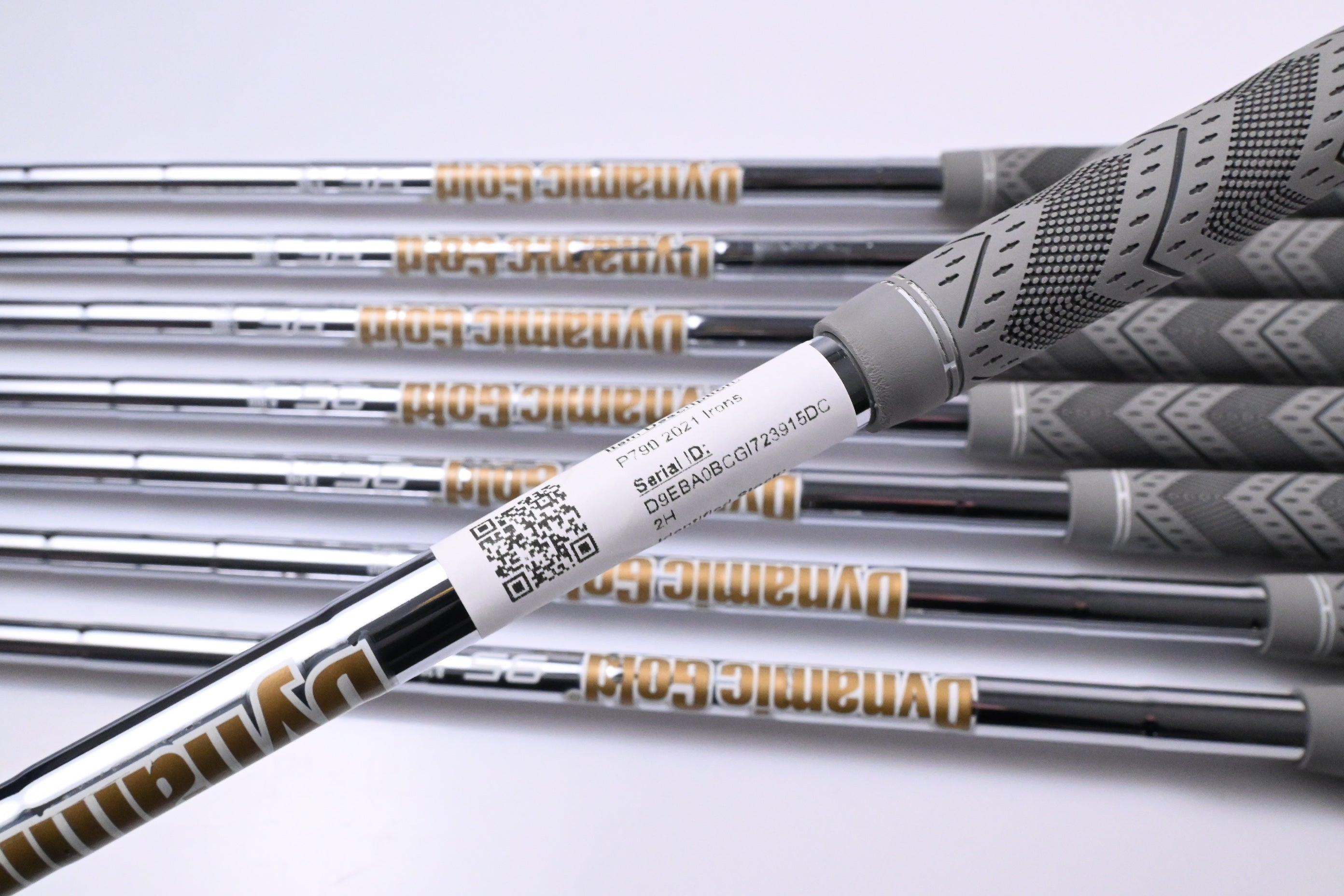 Taylormade P790 2021 Irons / 4-PW+AW / Regular Flex Dynamic Gold 95 R300 Shafts