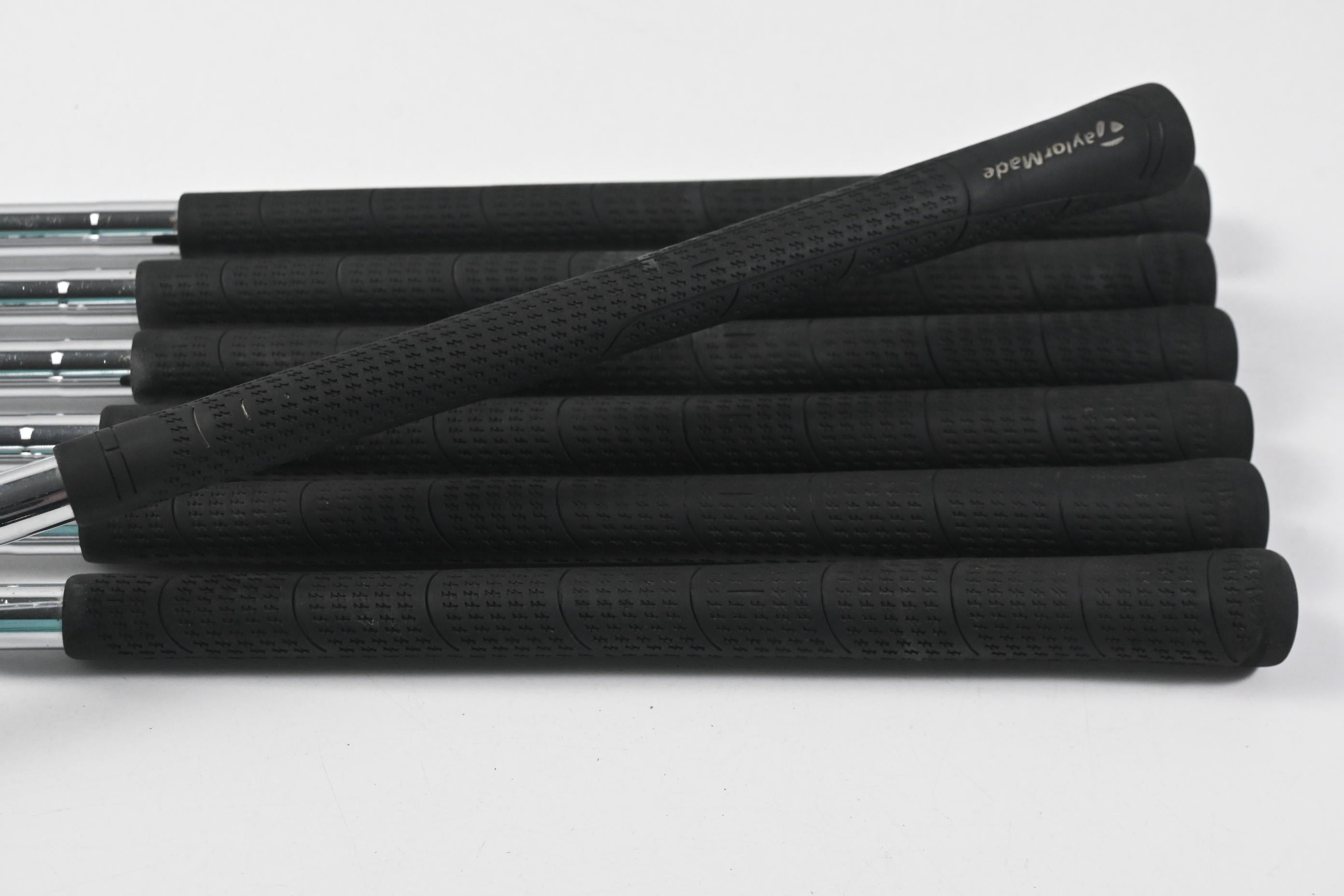 Taylormade 200 Steel Irons / 3-9i / Regular Flex Taylormade 80 Shafts