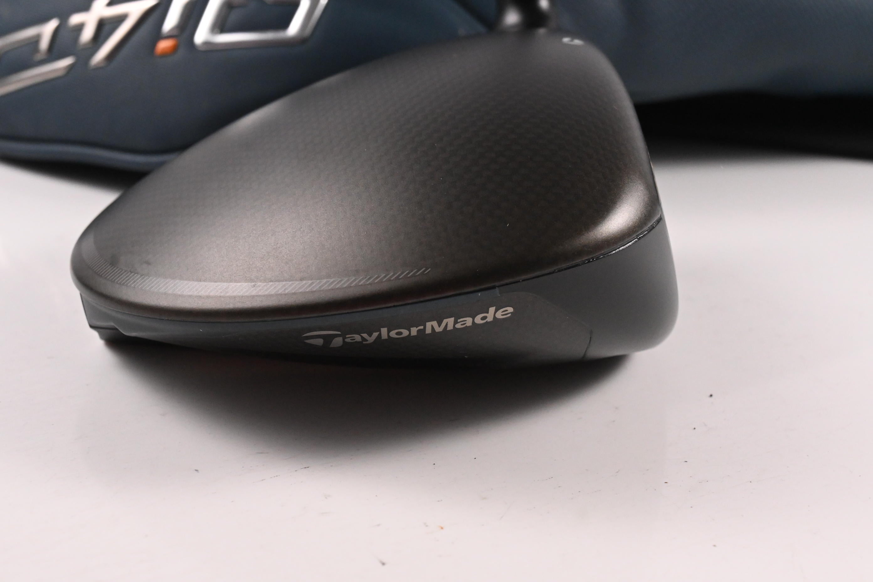 Taylormade Qi4D Max Driver / 10.5 Degree / Senior Flex Project X Cypher 2.0 40