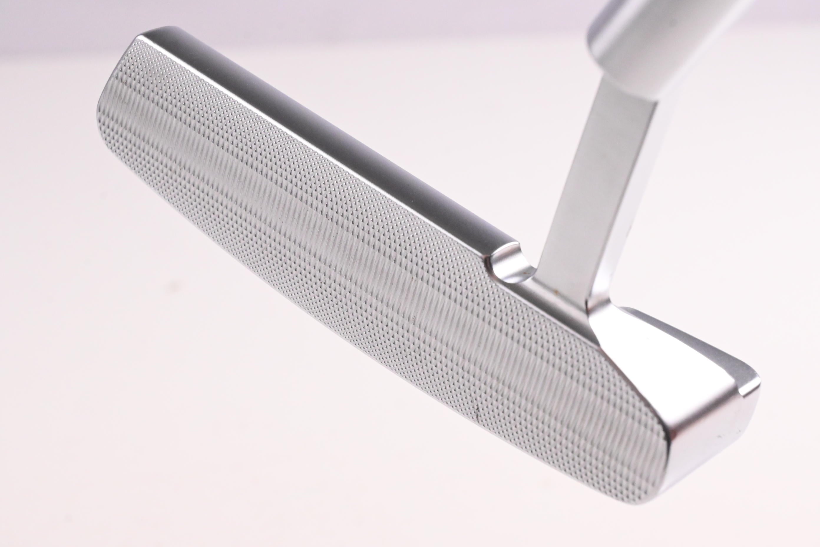 Mizuno M-Craft II White Satin Putter / 34 Inch