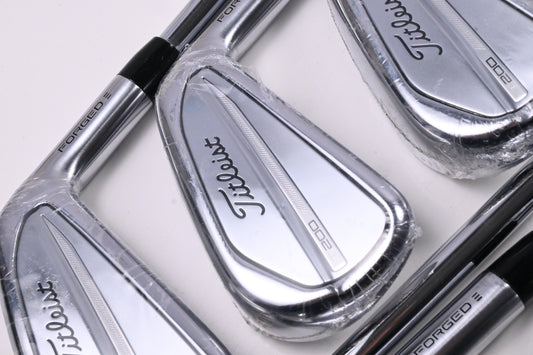 Titleist T200 2023 Irons / 5-PW+48° / Stiff Flex Dynamic Gold S300 Shafts