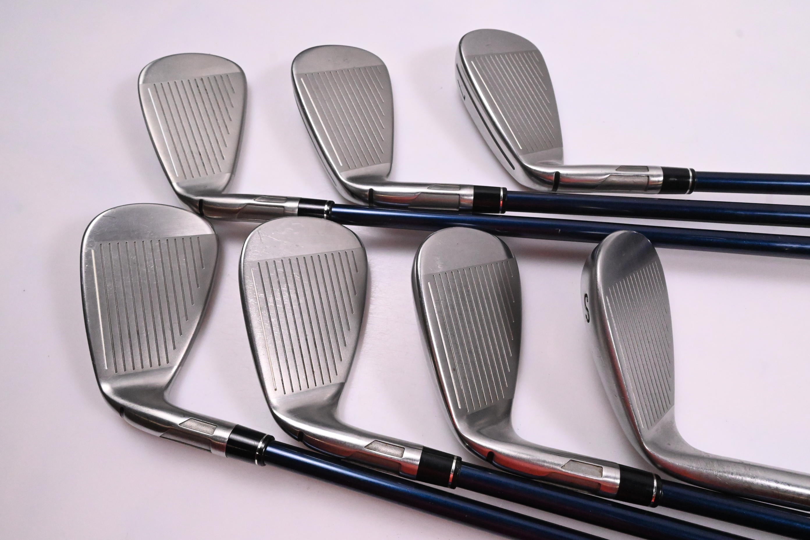 Taylormade SIM2 Max Irons / 5-PW+SW / Regular Flex Fujikura Ventus Blue 6 Shafts