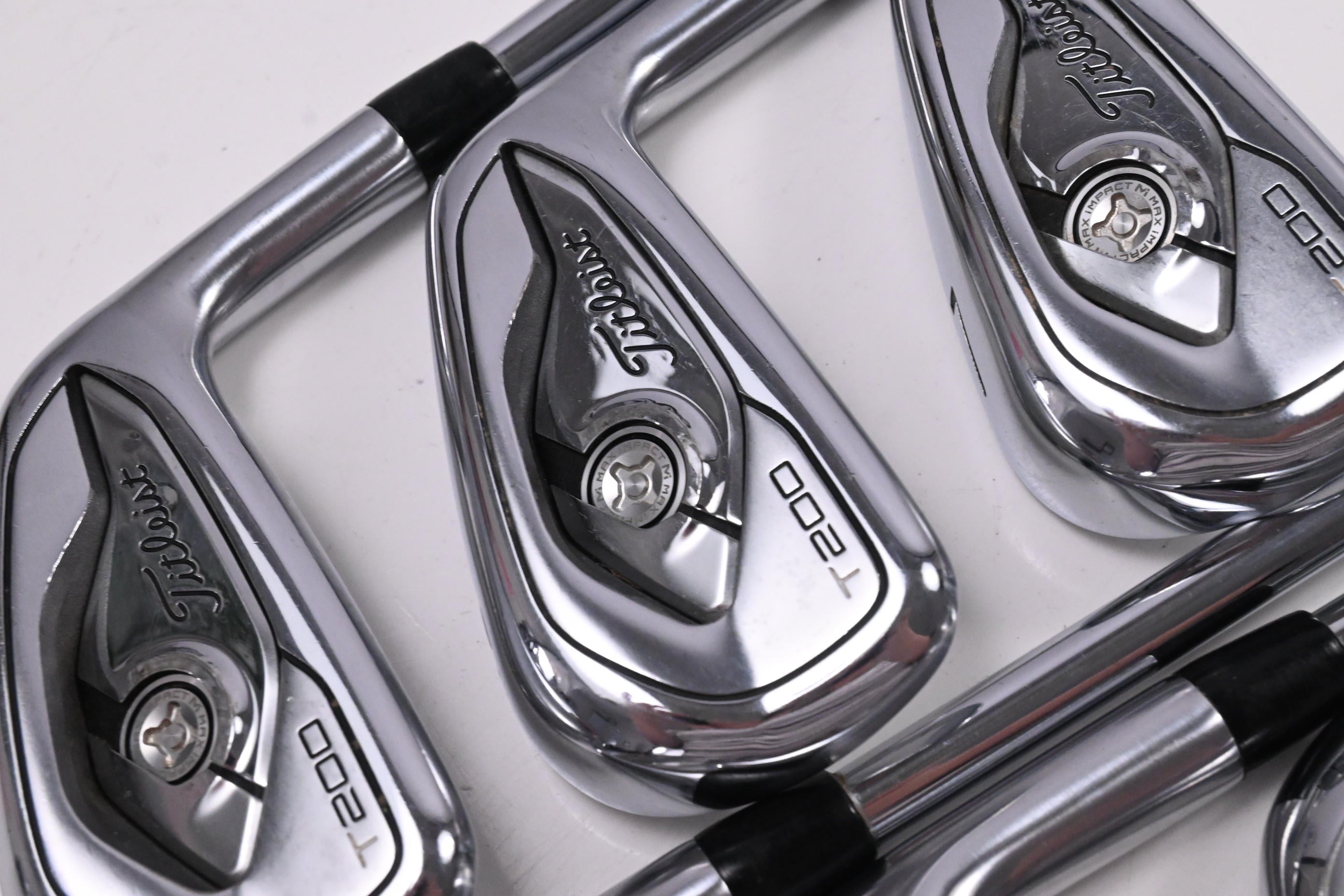 Titleist T200 2019 Irons / 5-PW+48° / Stiff Flex AMT Black S300