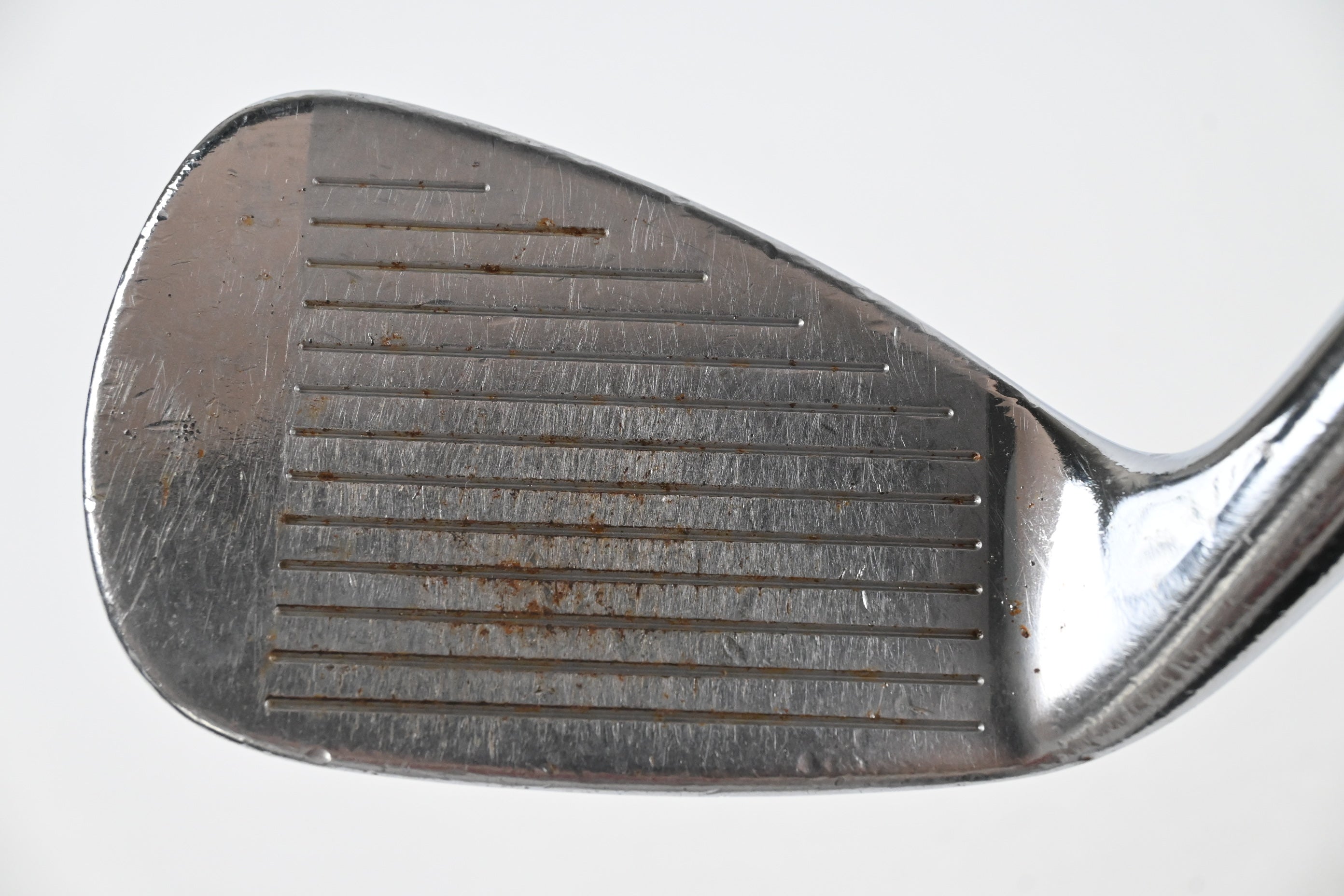 Titleist AP2 710 Pitching Wedge / 47 Degree / Stiff Flex Dynamic Gold S300 Shaft