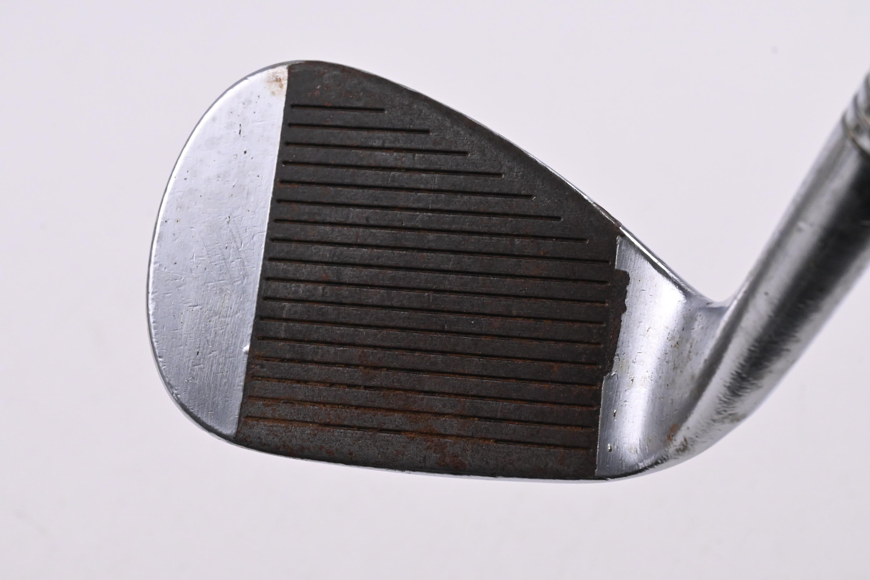 Taylormade Milled Grind 2 Gap Wedge / 52 Degree / Stiff Flex Dynamic Gold 105
