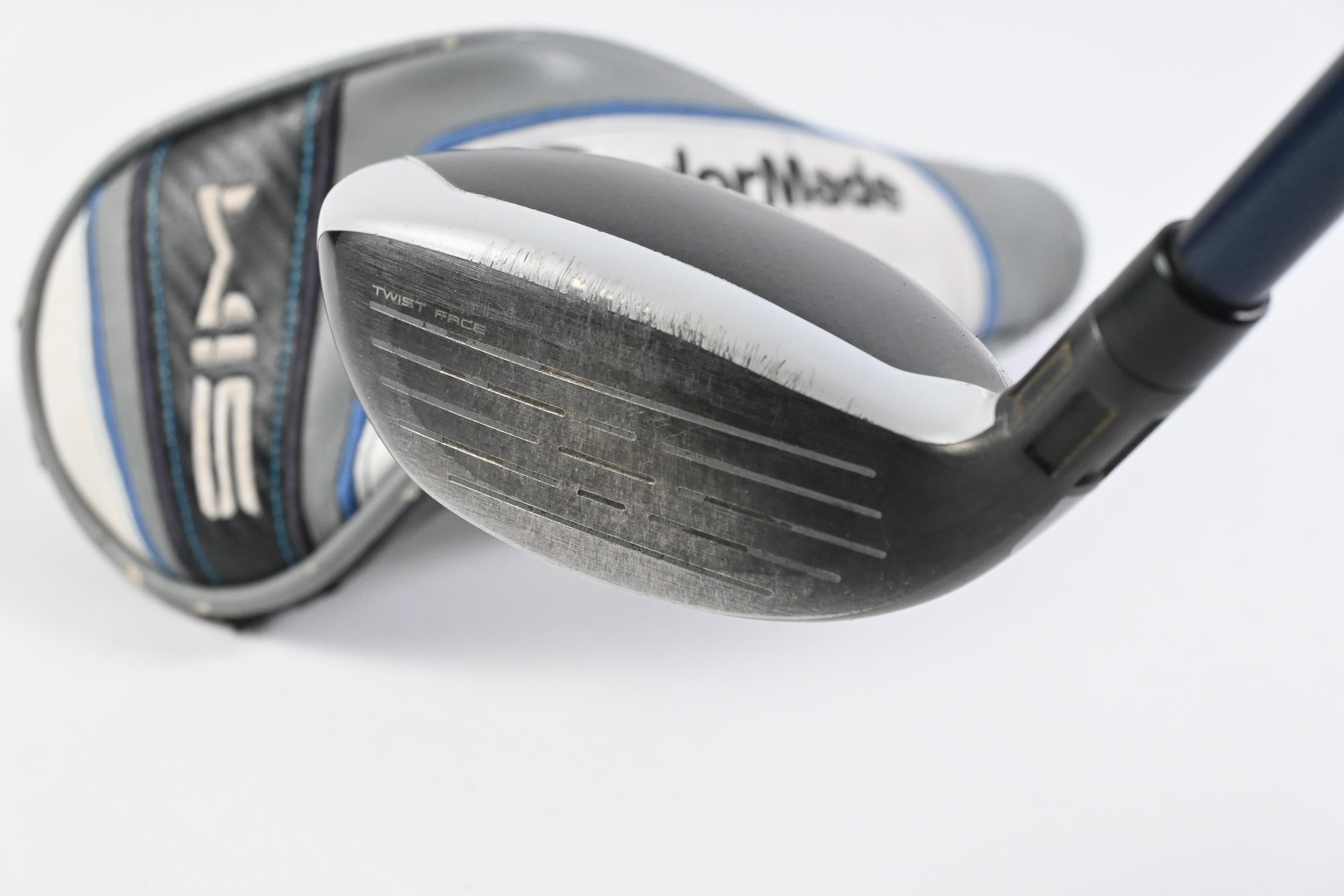 Taylormade SIM Max #3 Hybrid / 19 Degree / Stiff Flex Fujikura Ventus Blue 7 Shaft