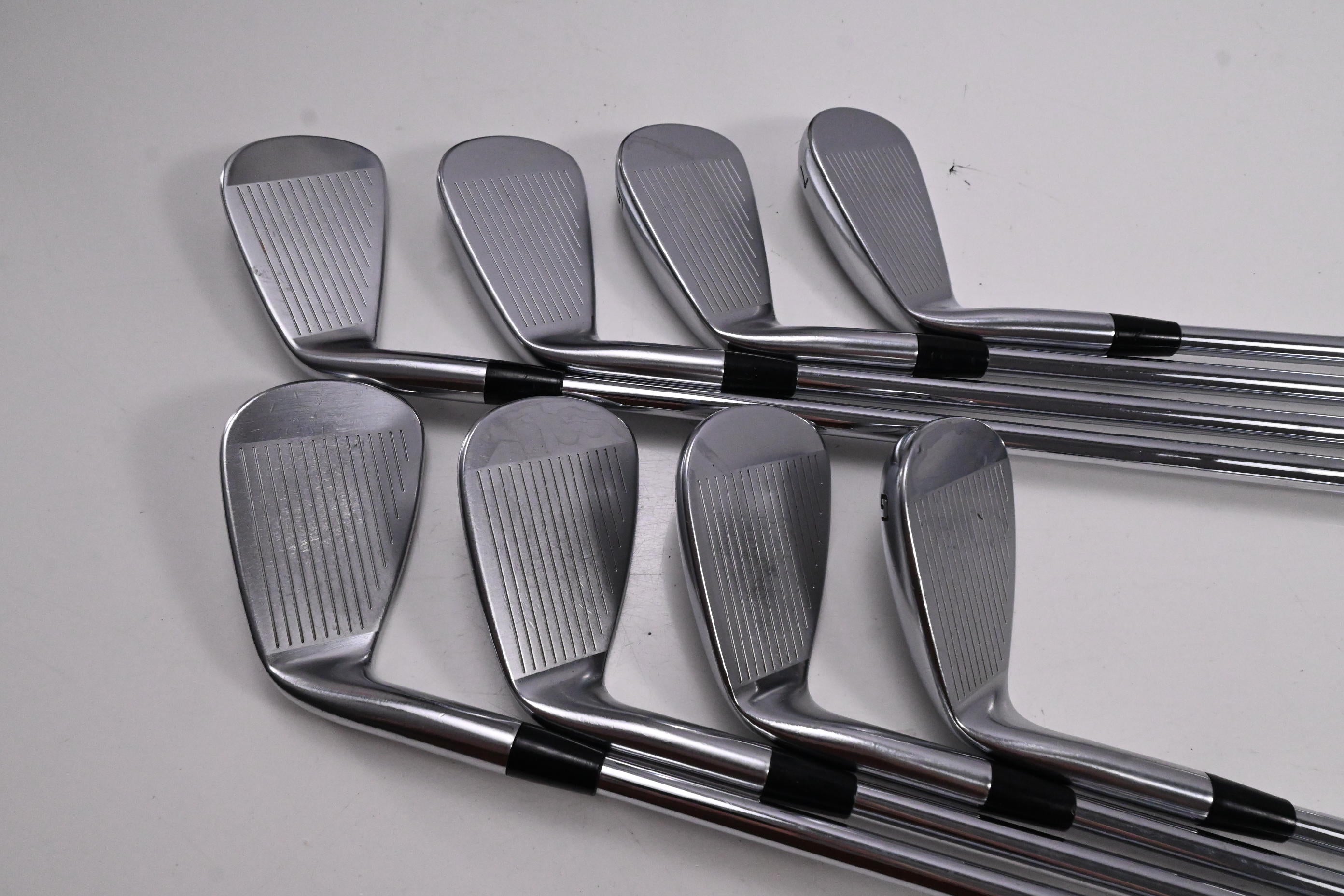 Cobra King Tour 2023 Irons / 4-PW+GW / Stiff Flex KBS $-Taper 120 Shafts