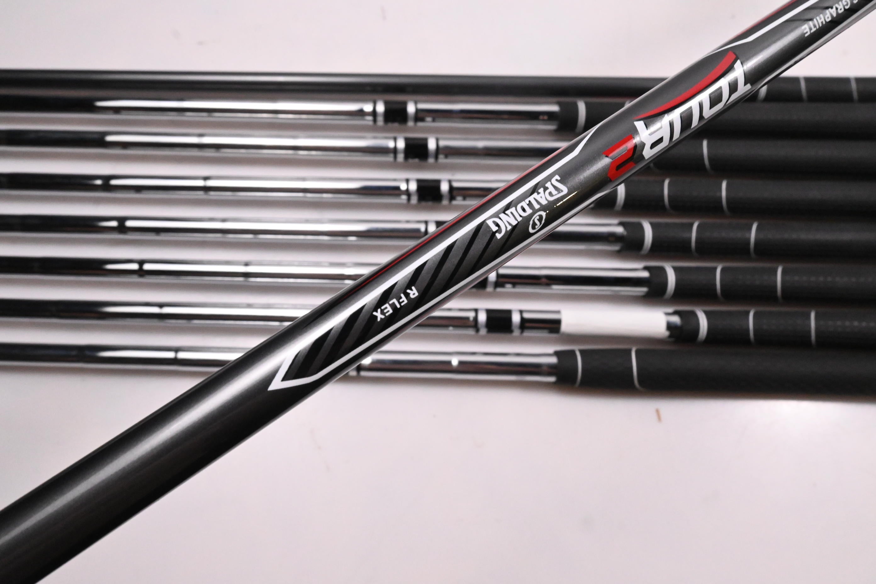 Spalding Tour 2 Package Set / Woods, Irons, Putter, Bag