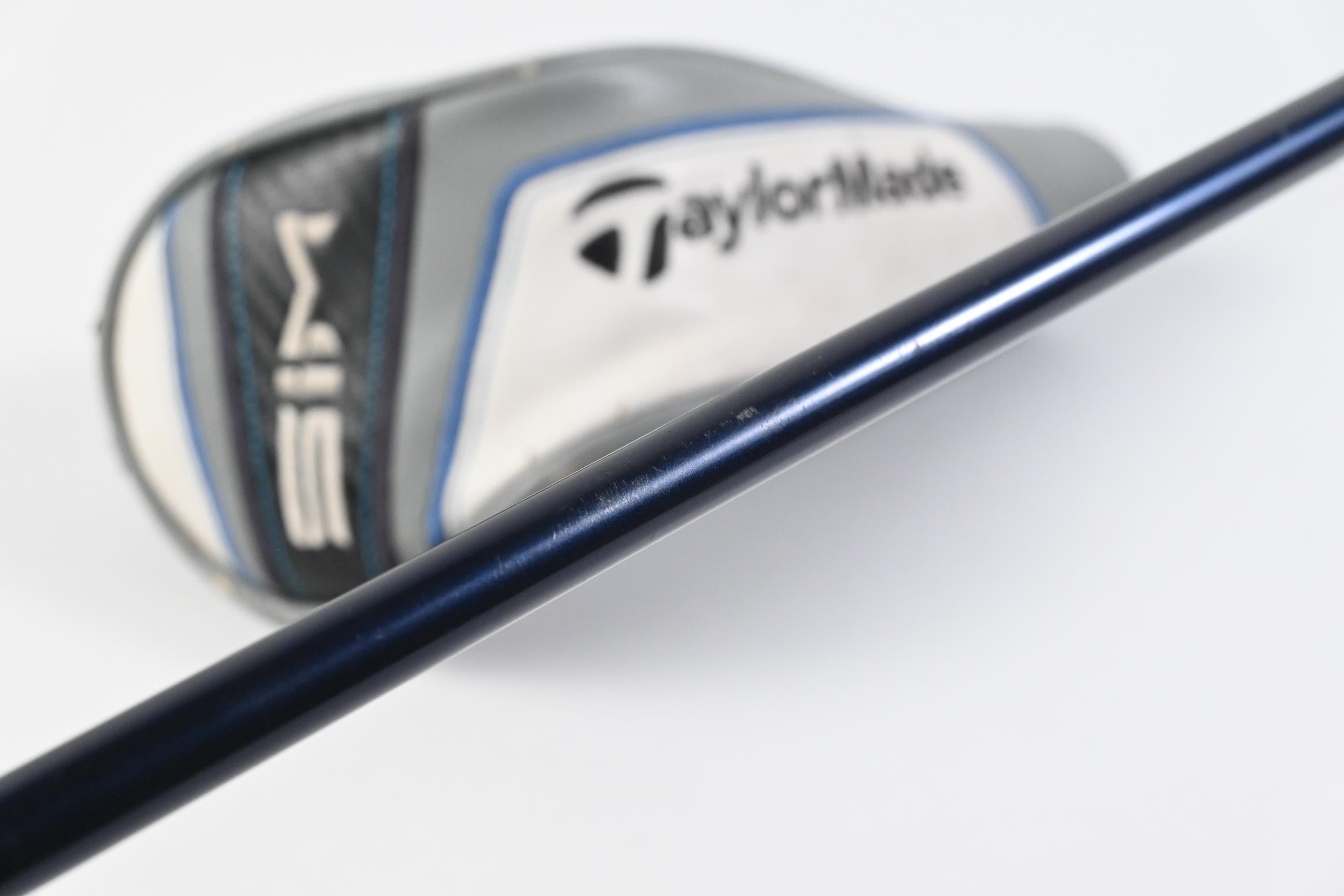 Taylormade SIM Max #3 Hybrid / 19 Degree / Stiff Flex Fujikura Ventus Blue 7 Shaft